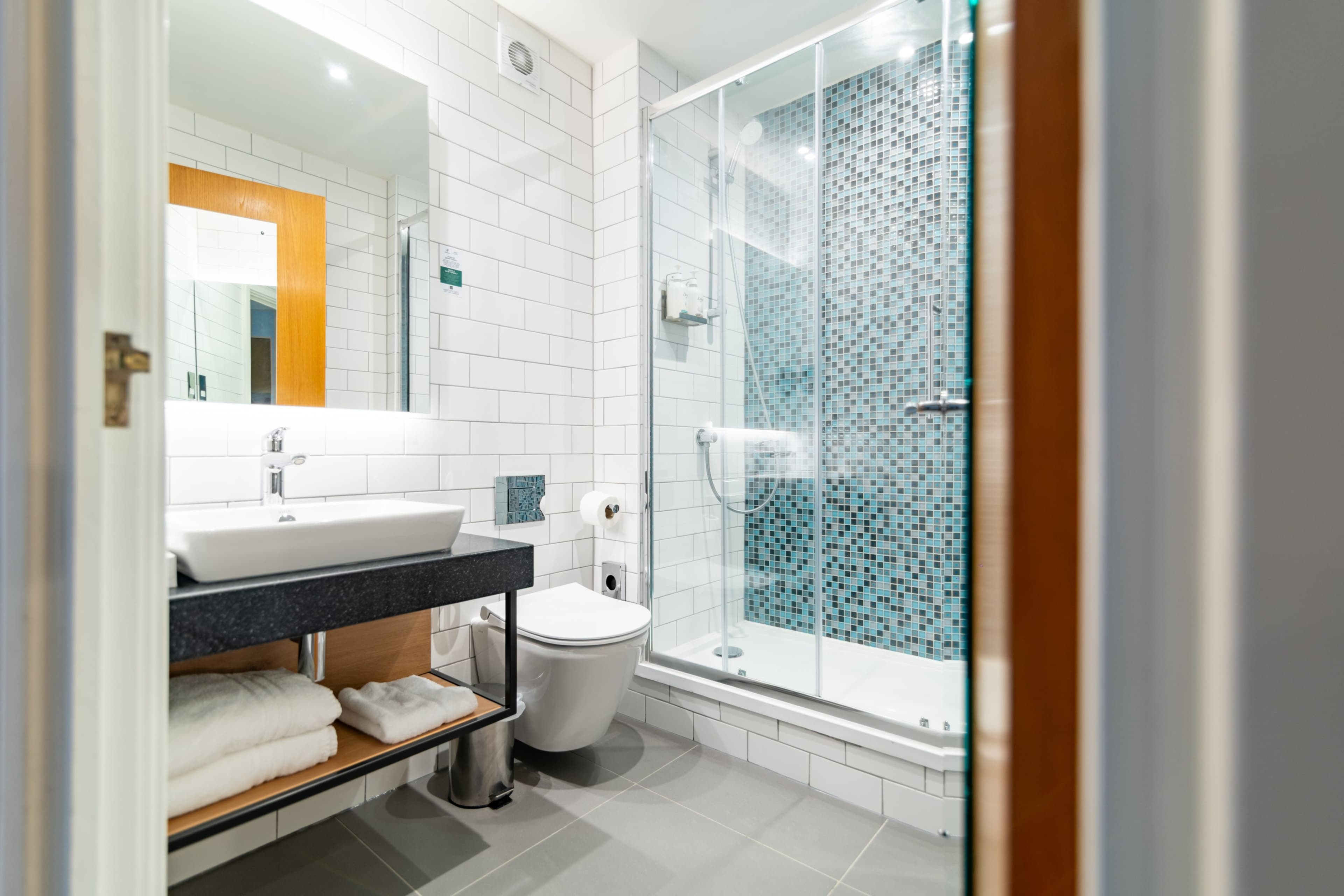 Standard Room - Image 5