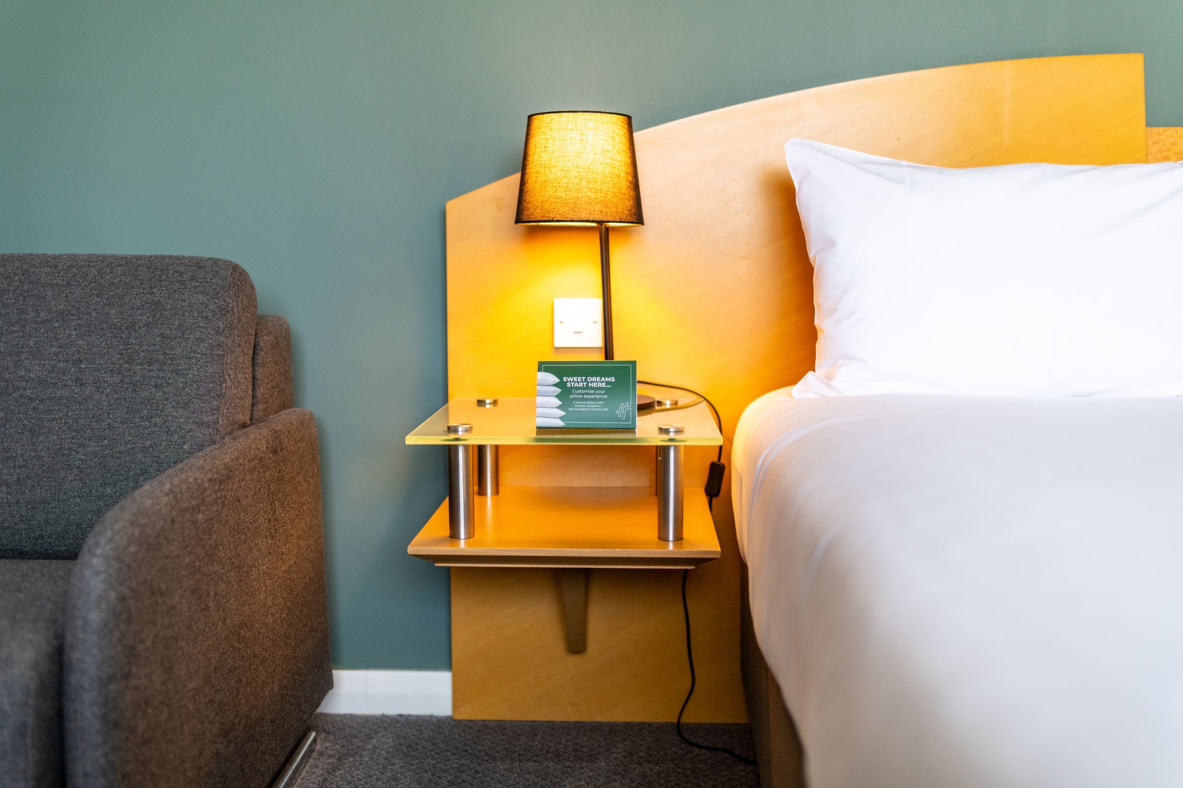 Holiday Inn Ashford - North A20 — 21