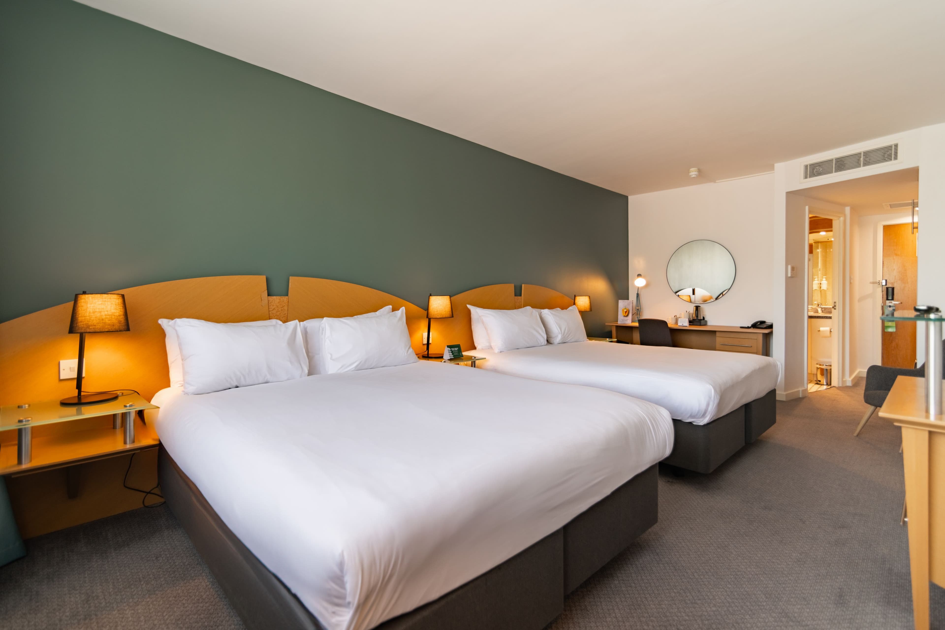 Holiday Inn Ashford - North A20 — 72