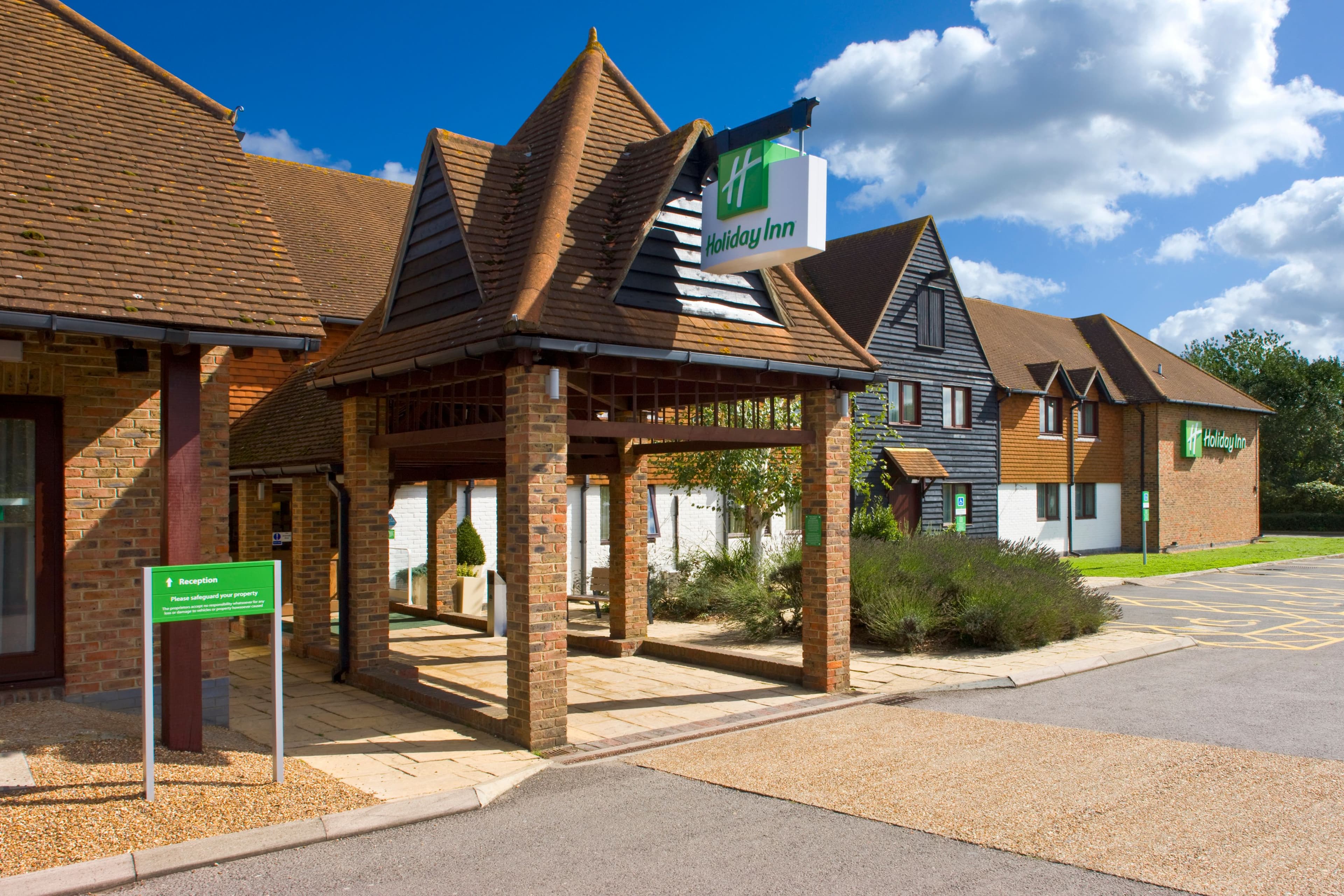 Holiday Inn Ashford - Central - Image 1