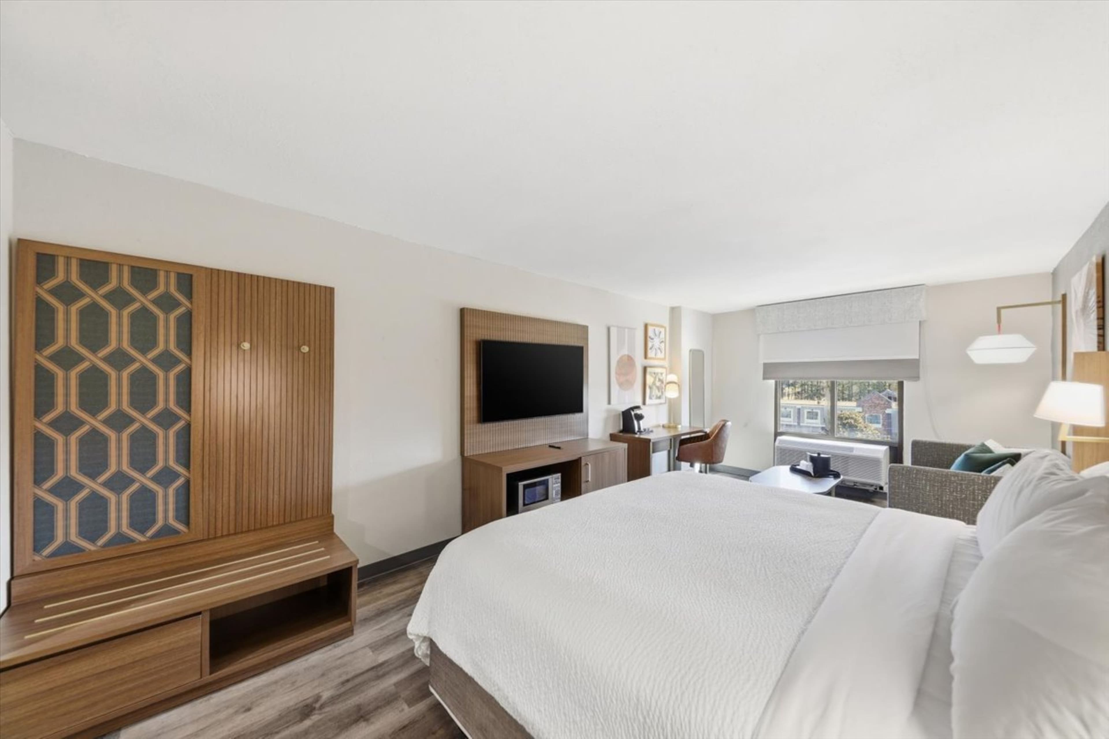Holiday Inn Atlanta-Northlake — 25