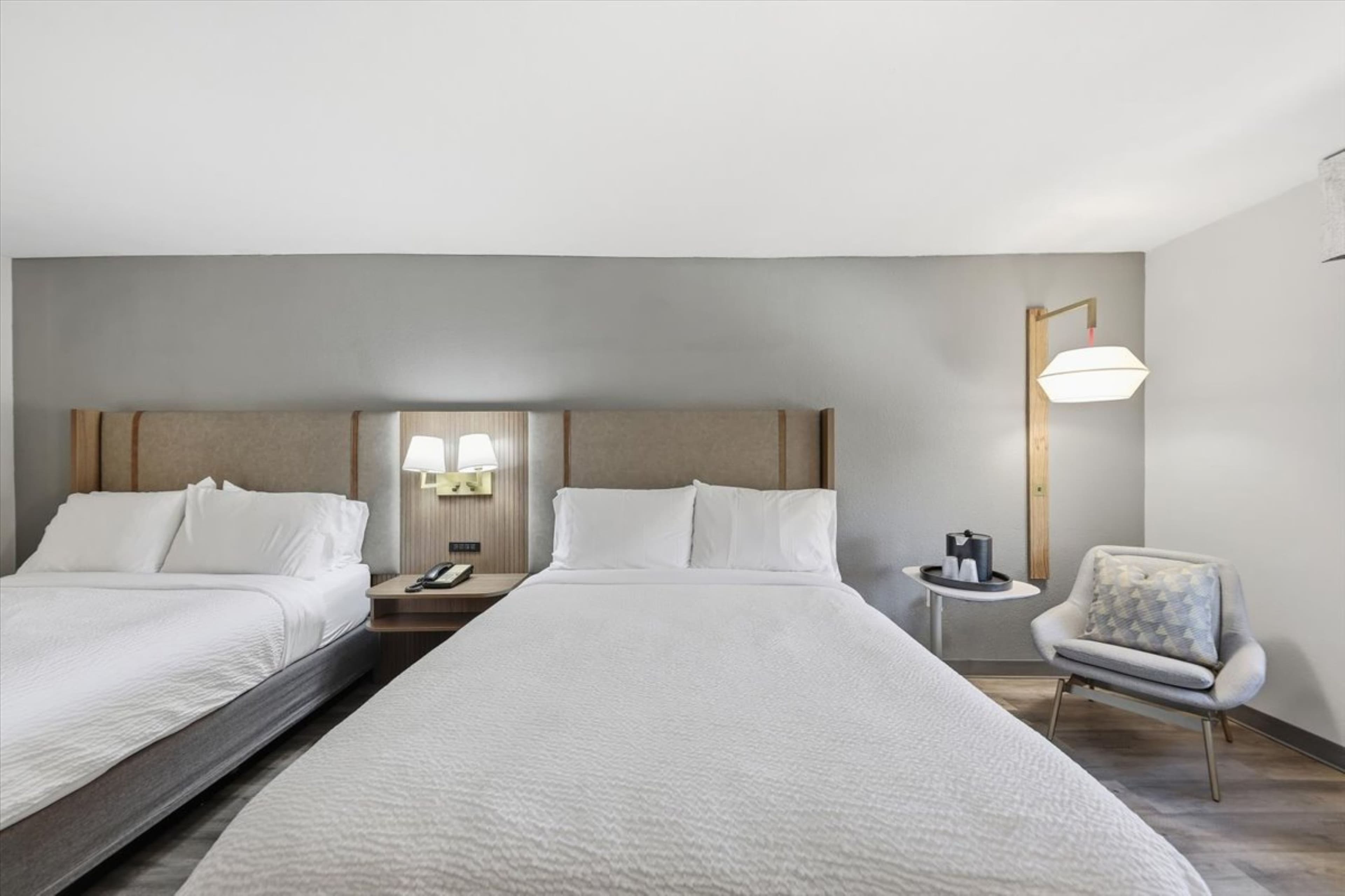 Holiday Inn Atlanta-Northlake — 34
