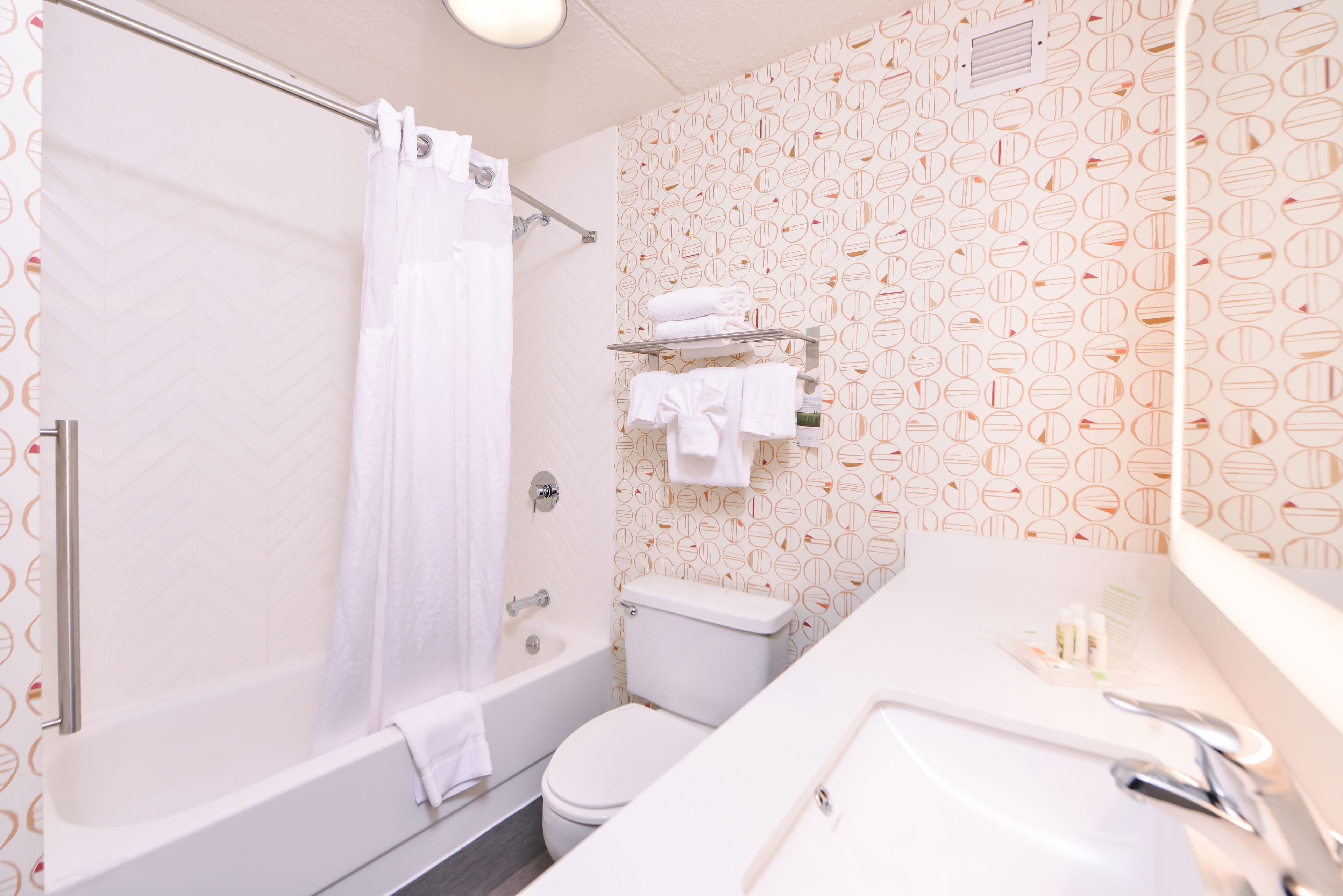 Holiday Inn Auburn-Finger Lakes Region — 9