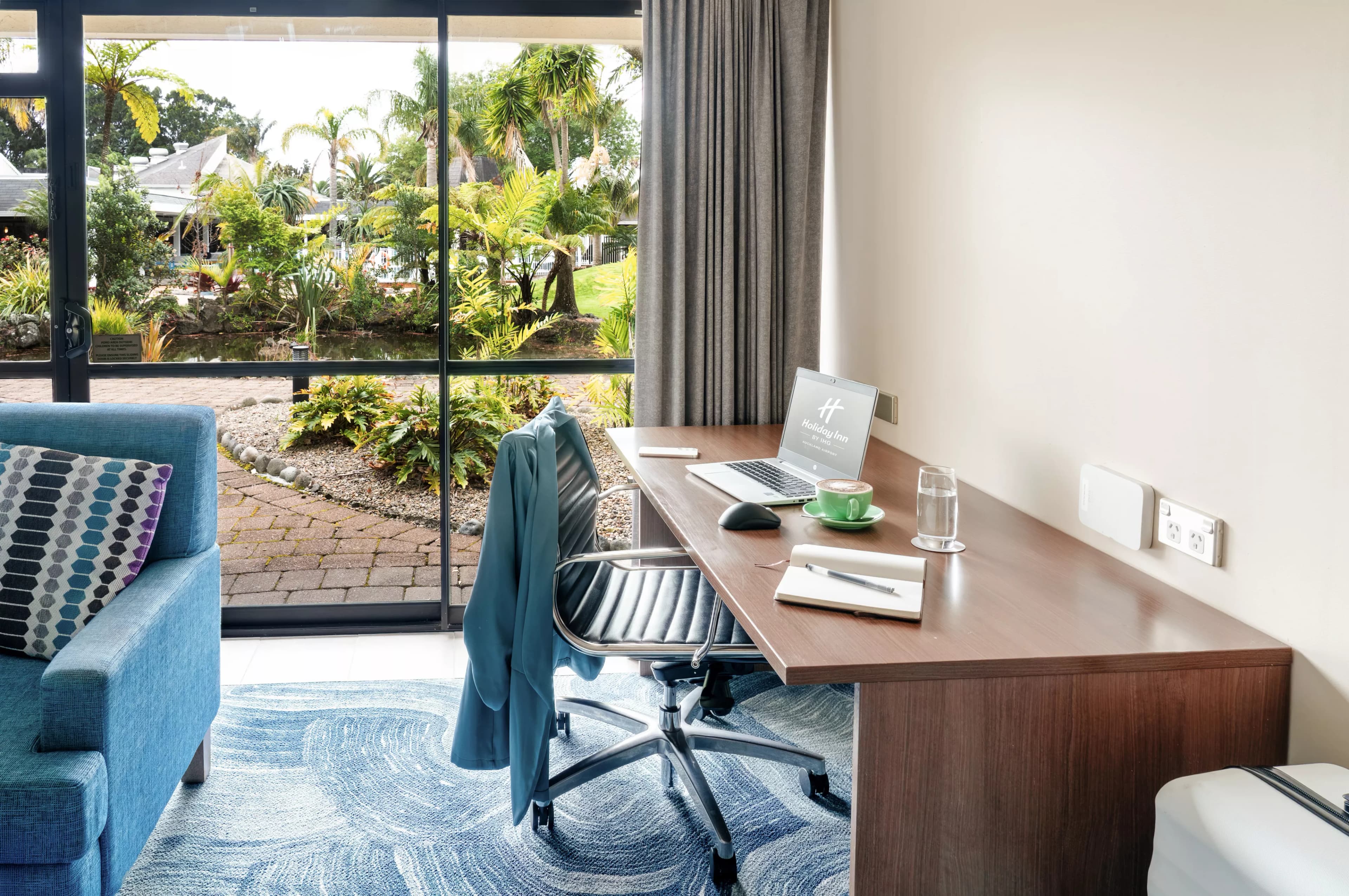 Holiday Inn Auckland Airport — 4