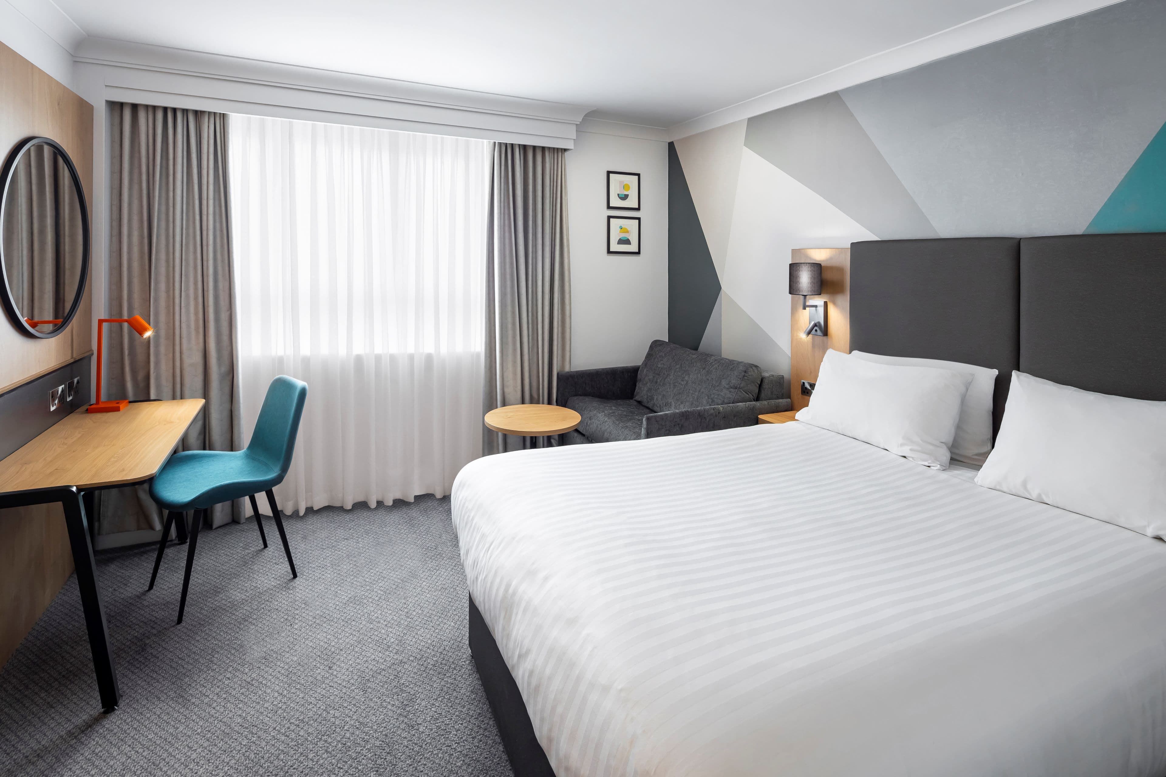 Holiday Inn Aylesbury - Image 4