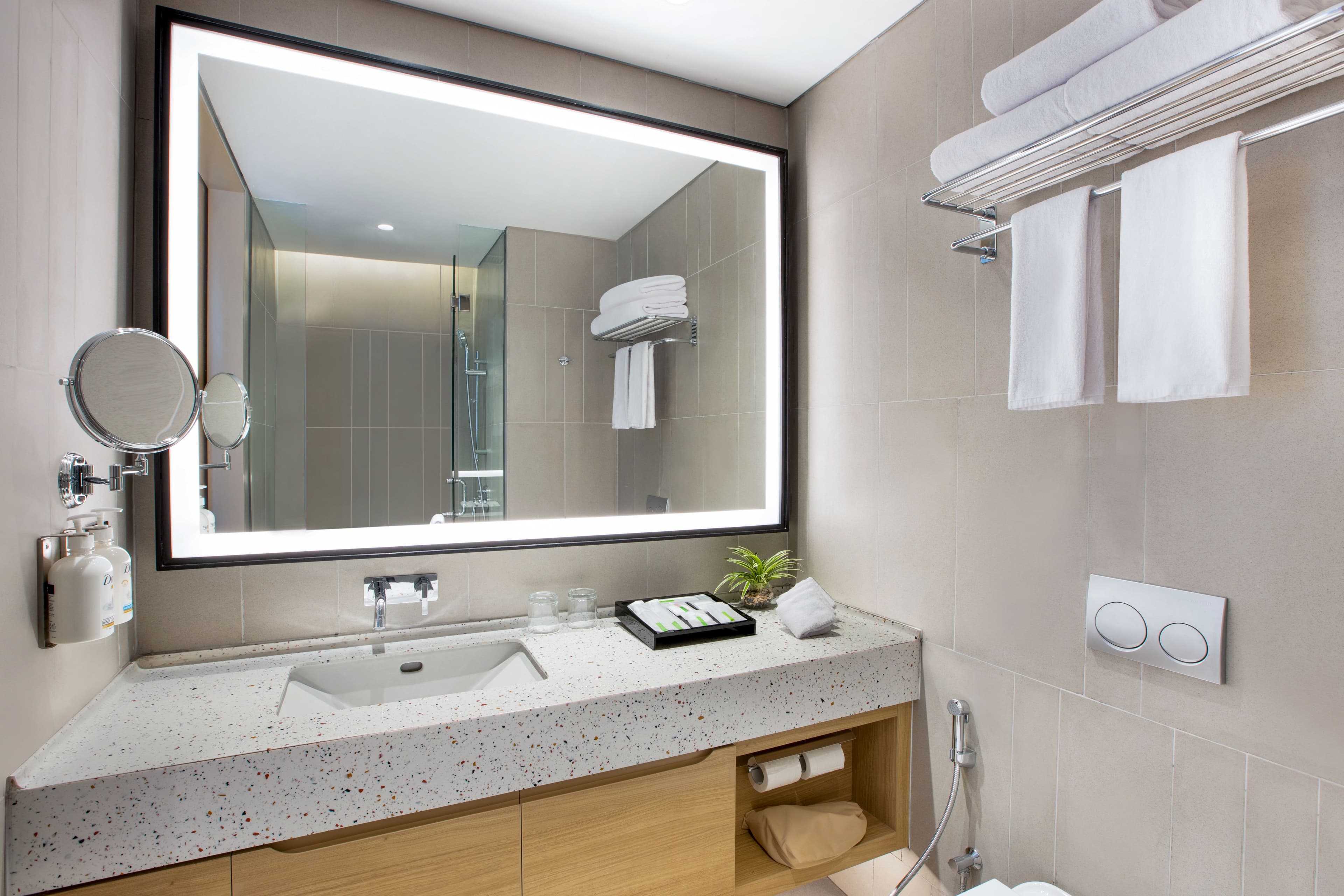 Holiday Inn Lampung Bukit Randu - Image 4