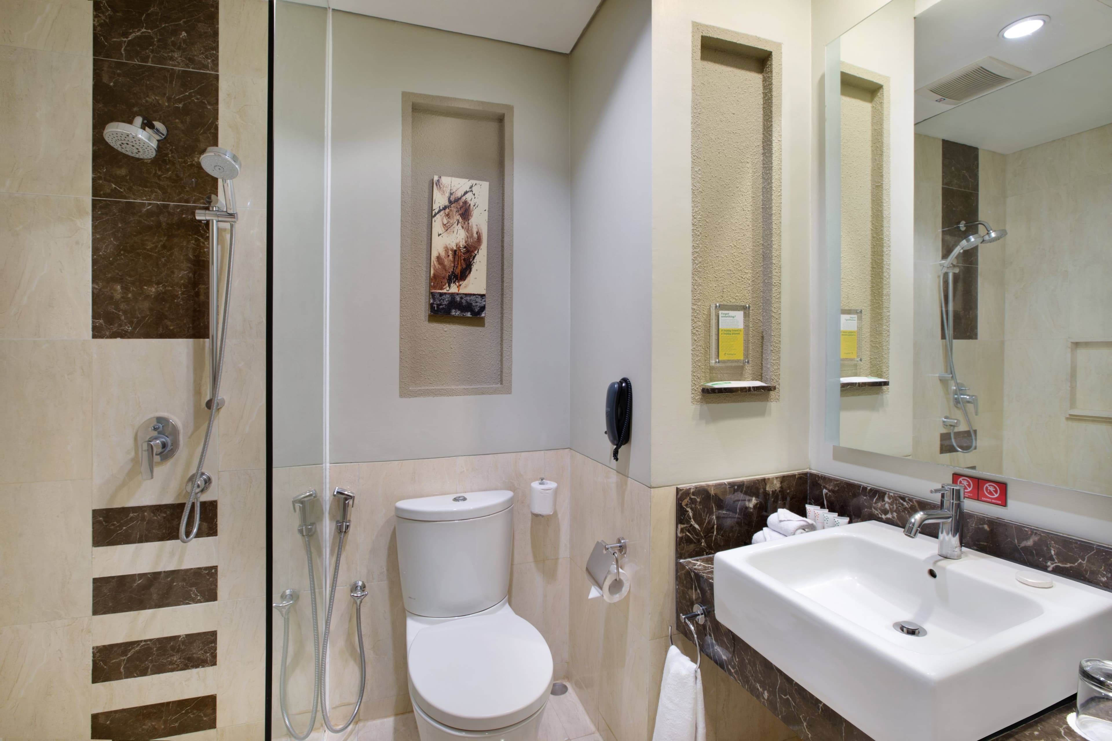 Holiday Inn Bandung Pasteur - Image 4