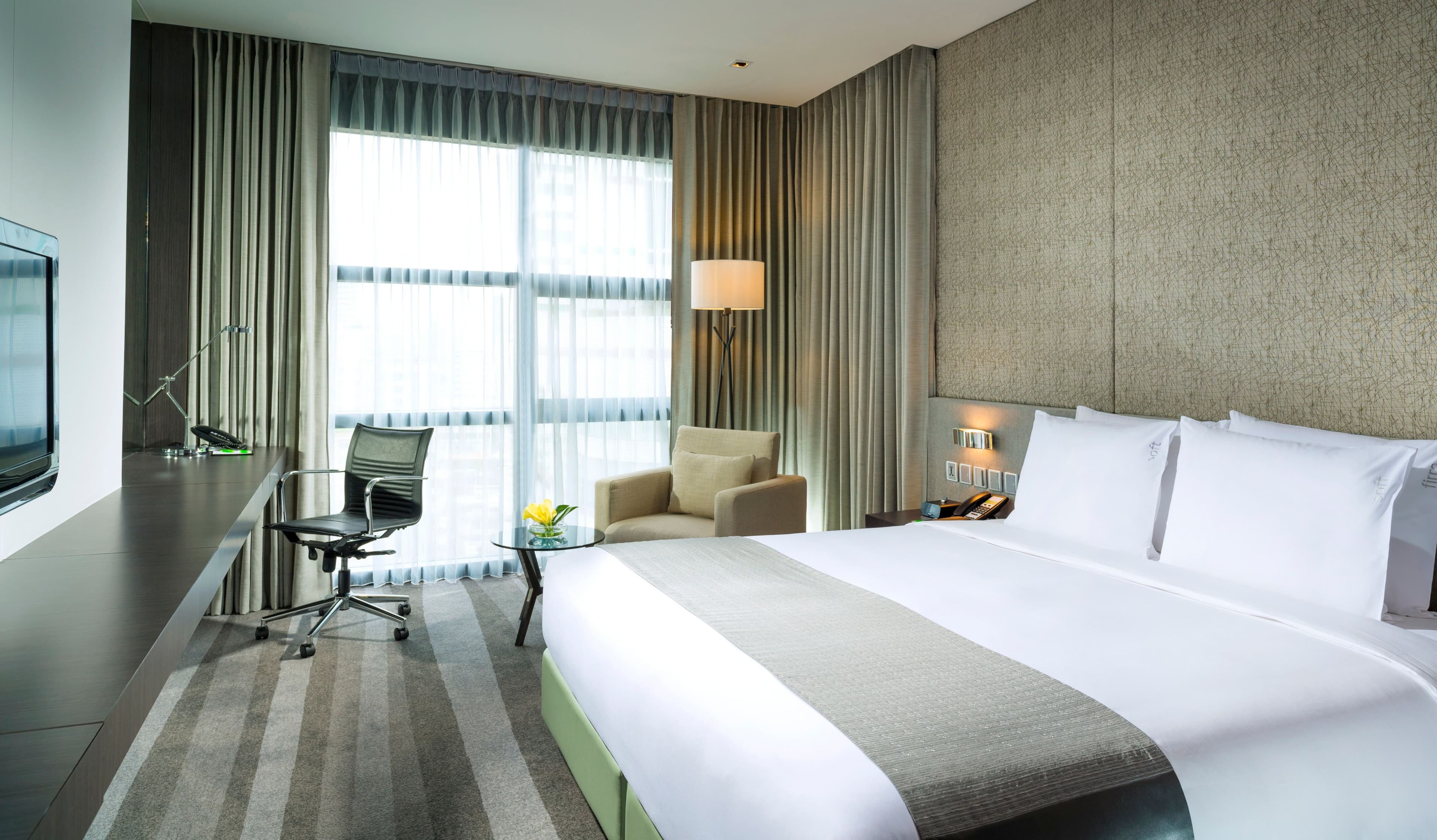Holiday Inn Bangkok Sukhumvit - Image 4