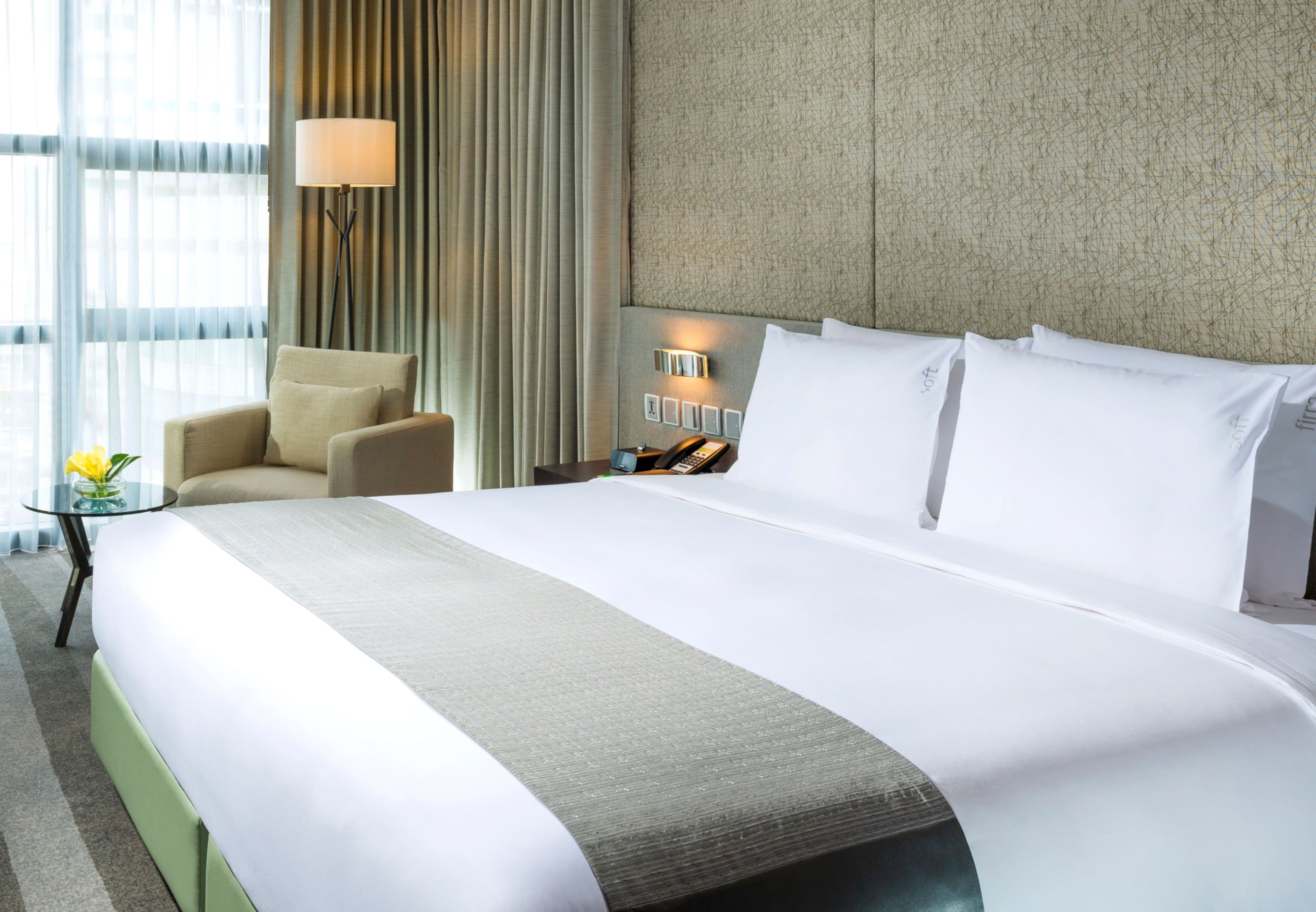 Holiday Inn Bangkok Sukhumvit - Image 2