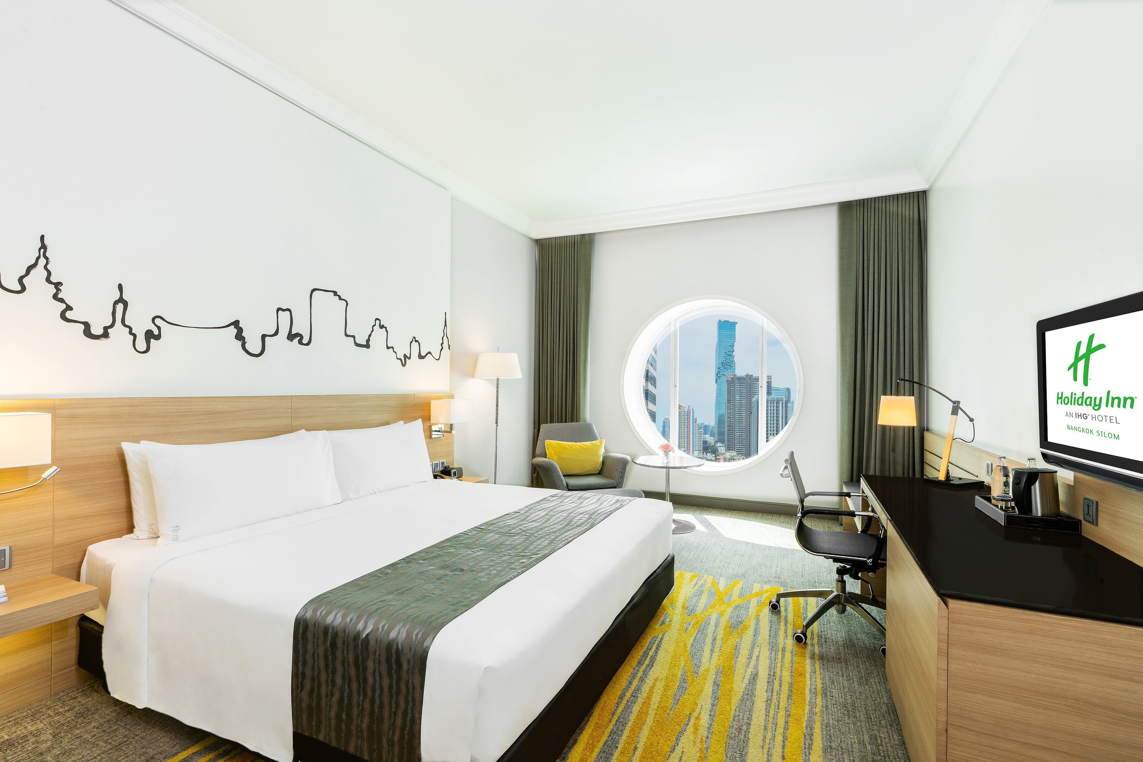 Holiday Inn Bangkok Silom — 33