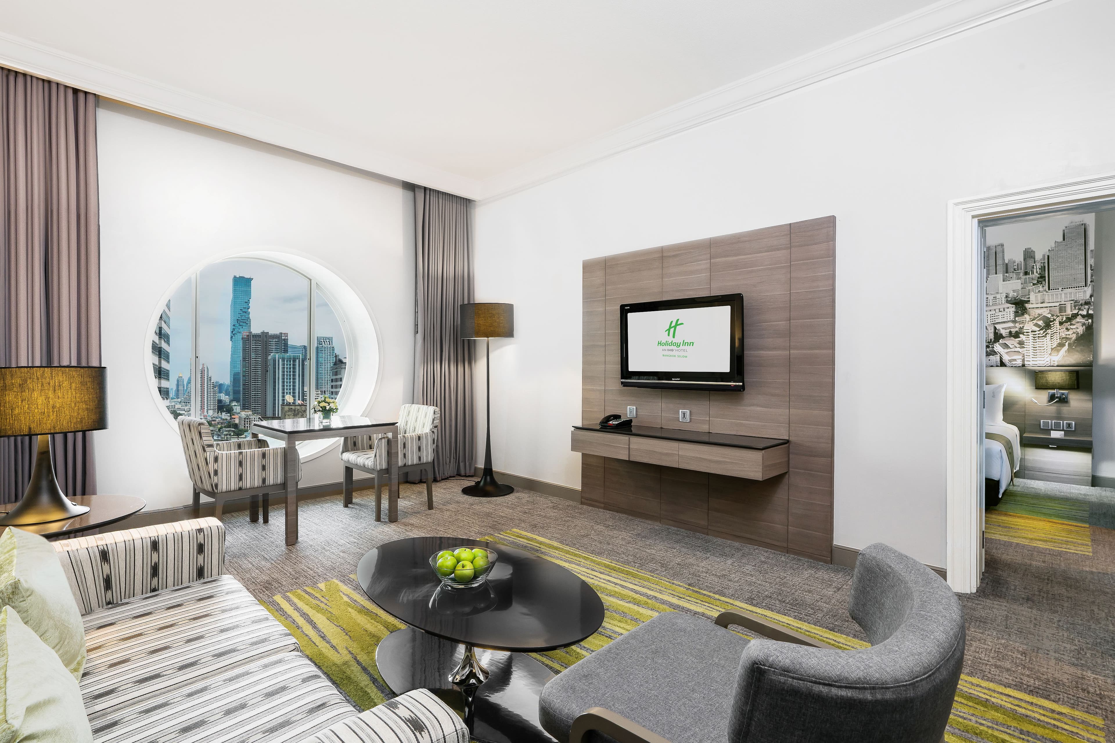 Holiday Inn Bangkok Silom — 30