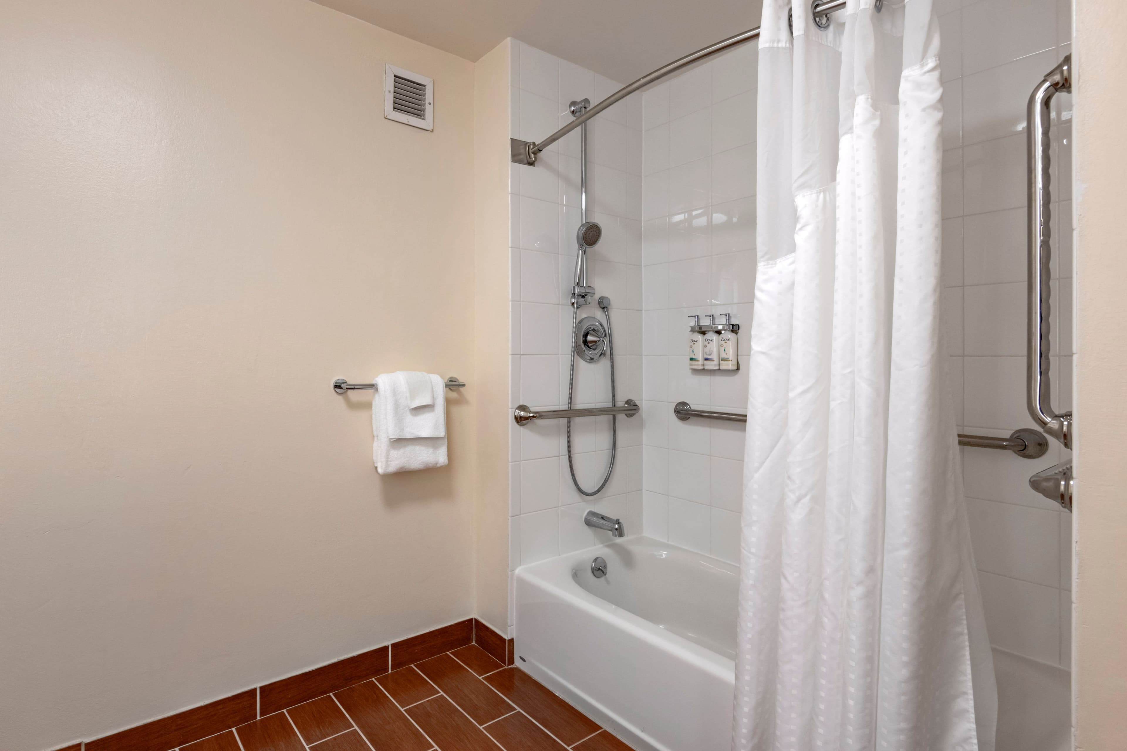 Holiday Inn Bangor — 9