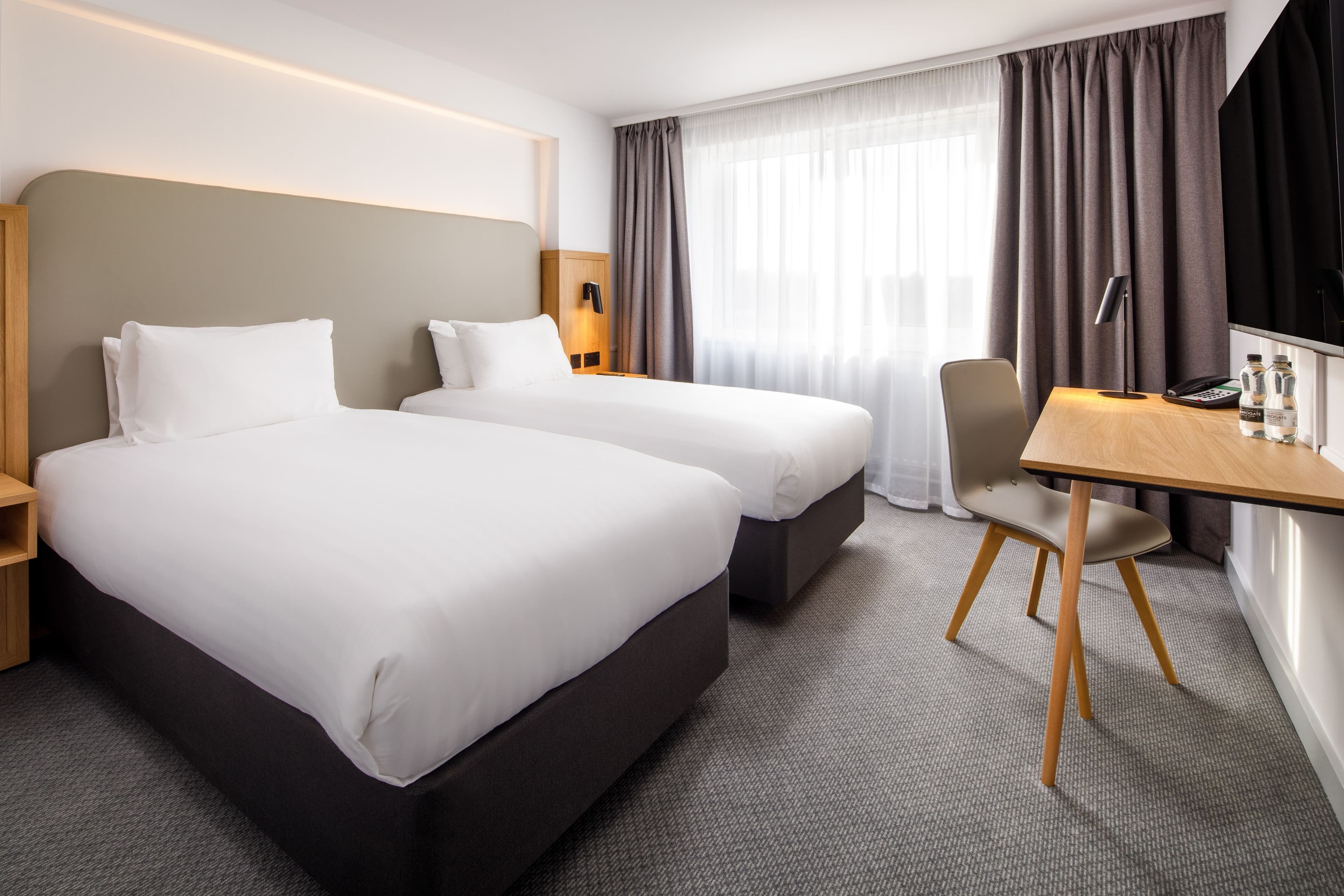 Holiday Inn Basildon - Image 3