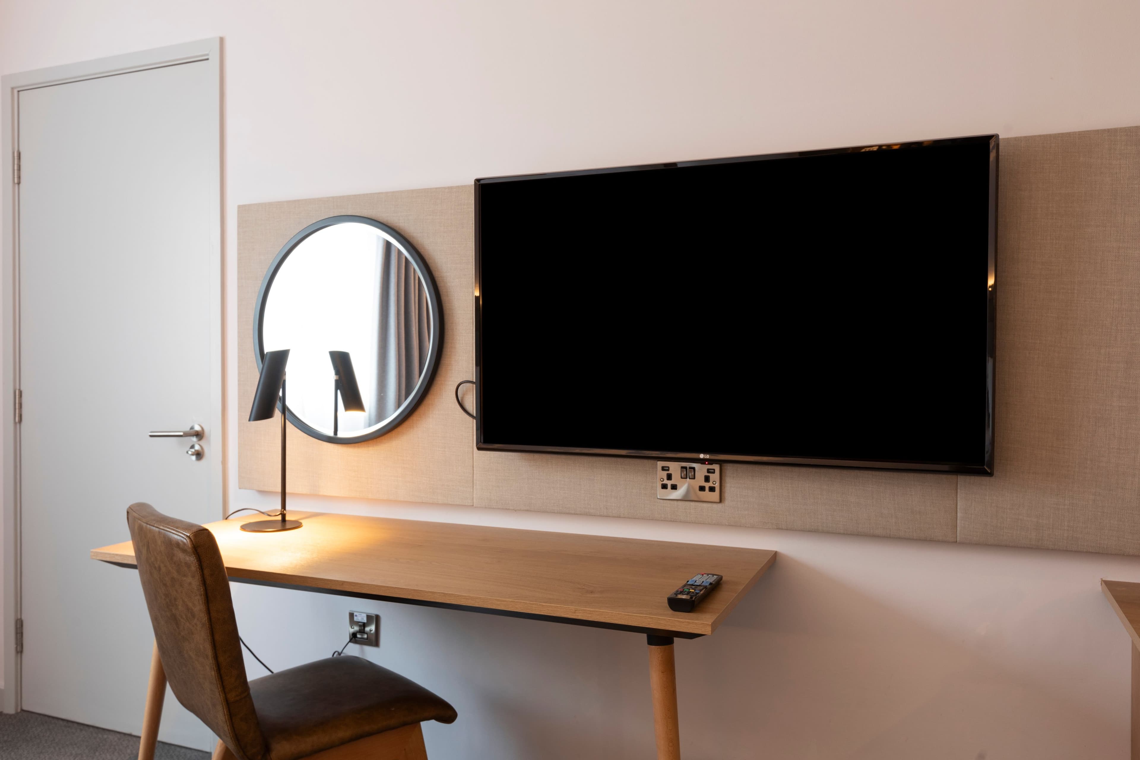 Holiday Inn Basildon - Image 4