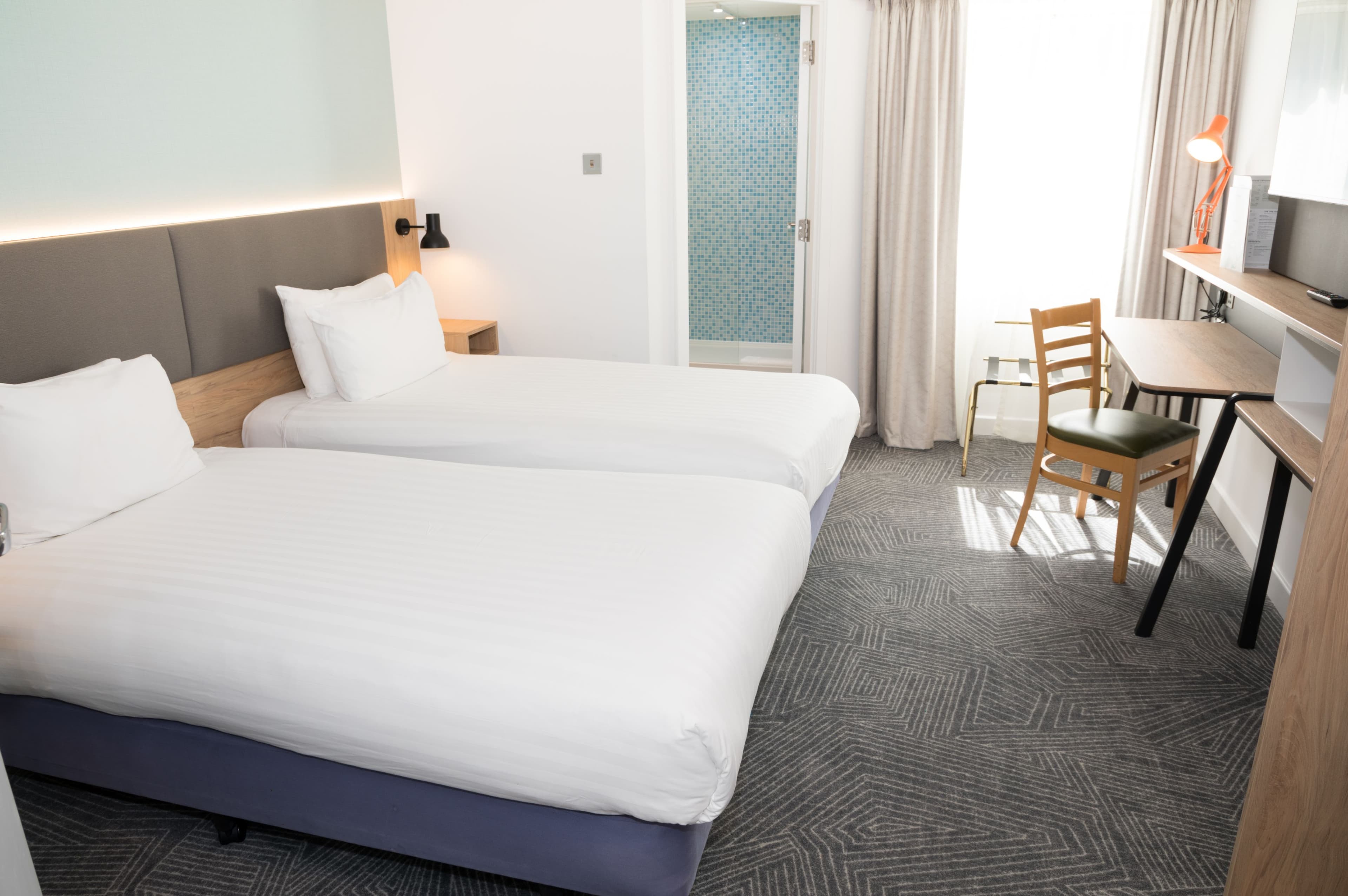 Holiday Inn Basingstoke — 2
