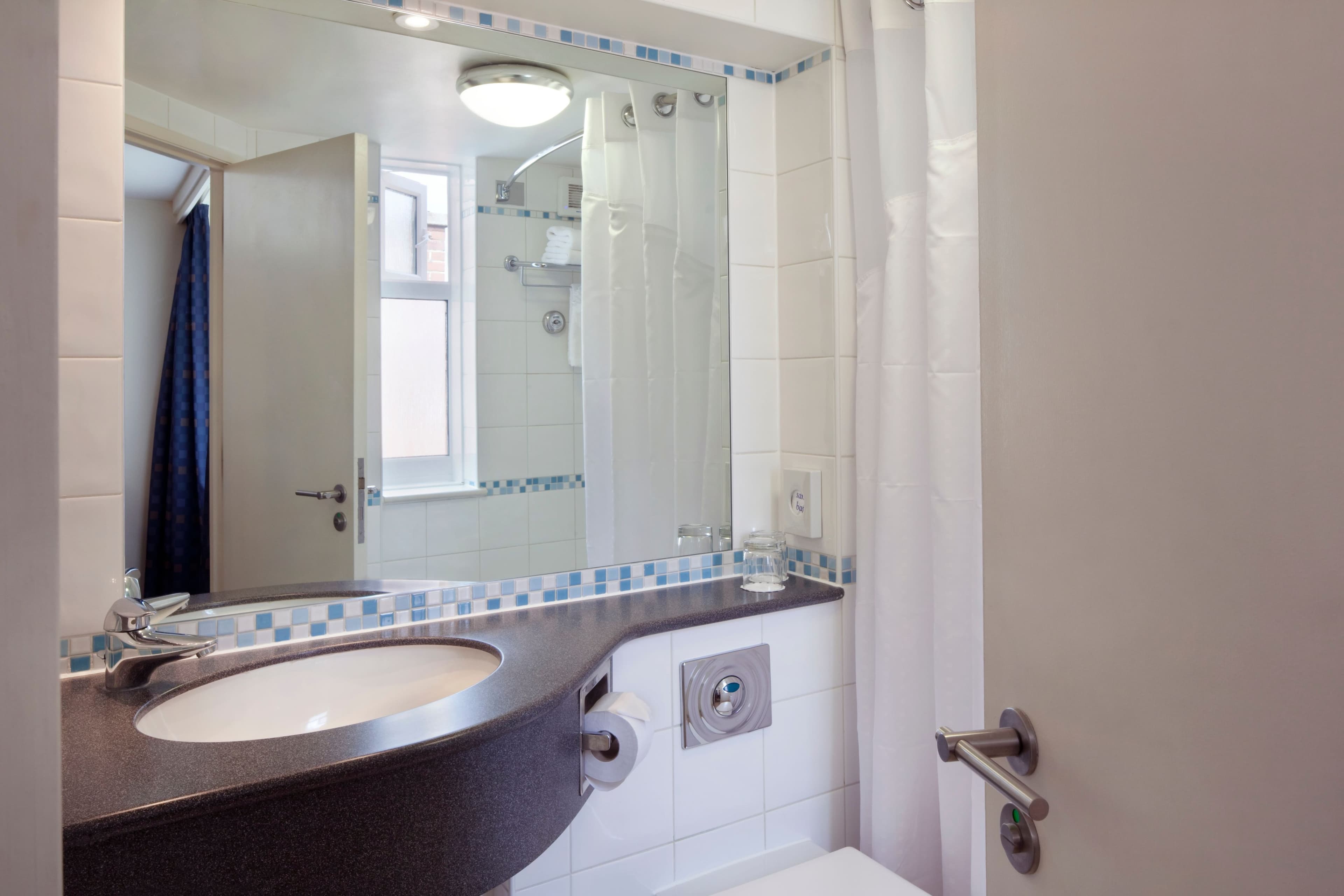 Holiday Inn Basingstoke - Image 4