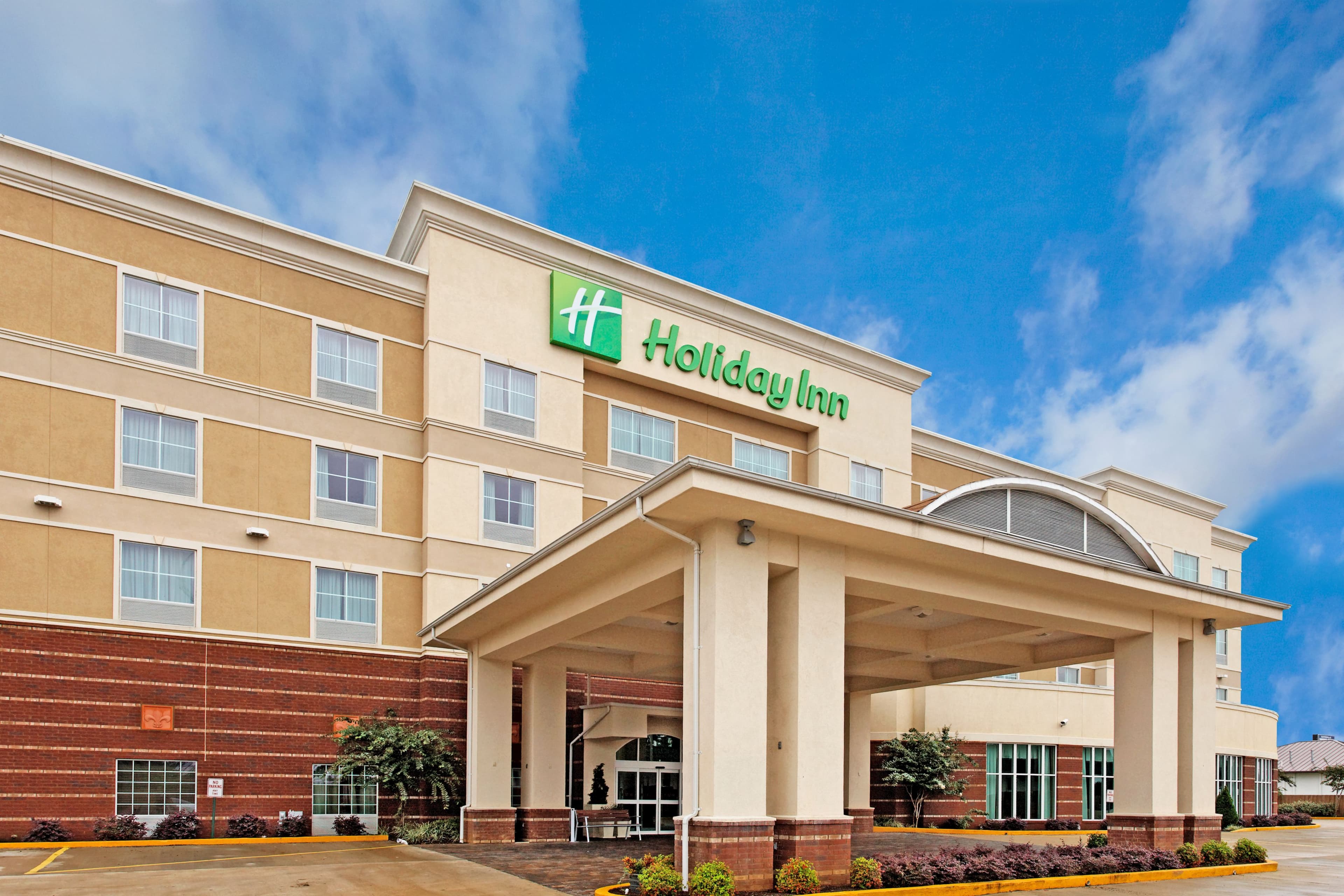 Holiday Inn Batesville - Image 1