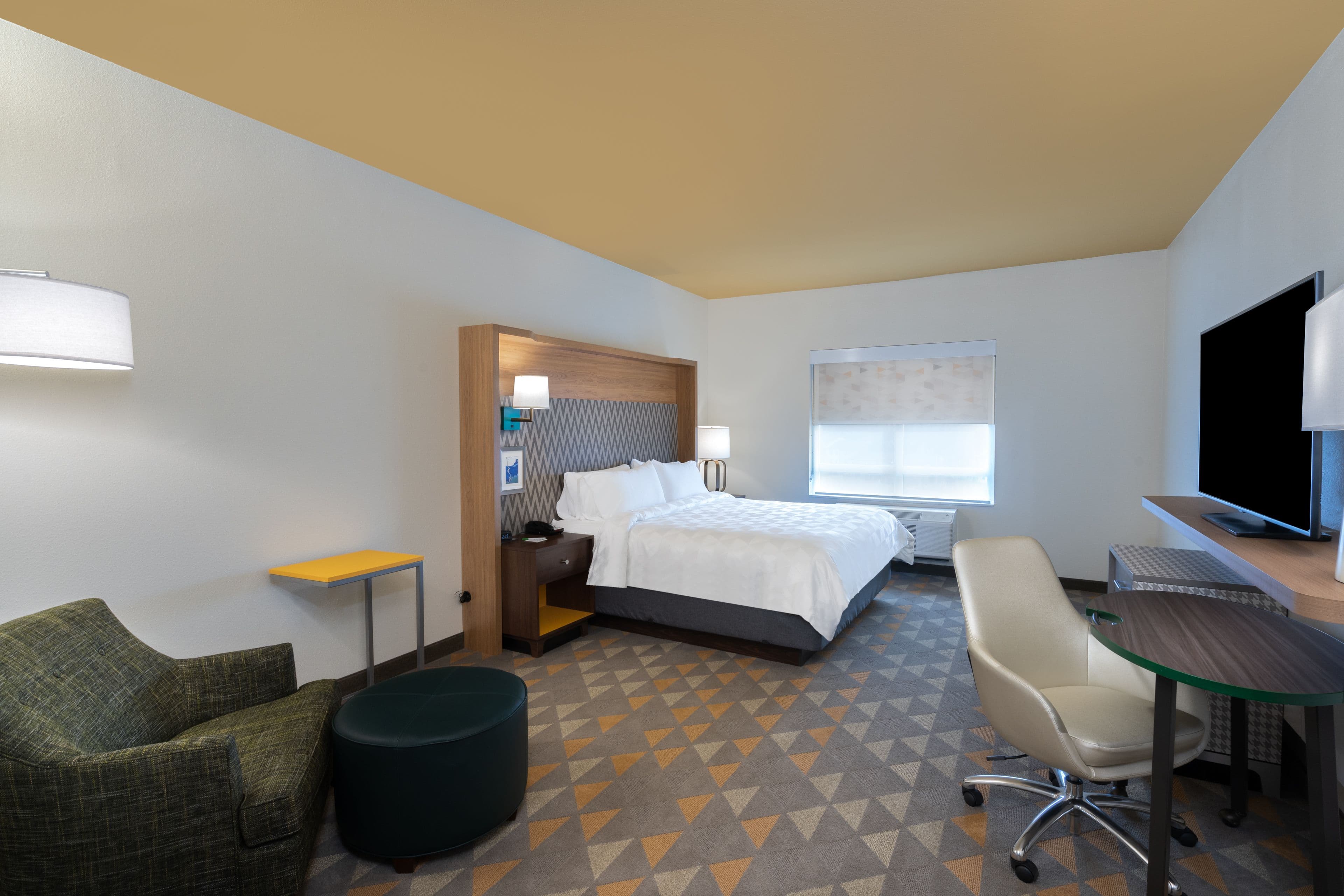 Holiday Inn Batesville - Image 4