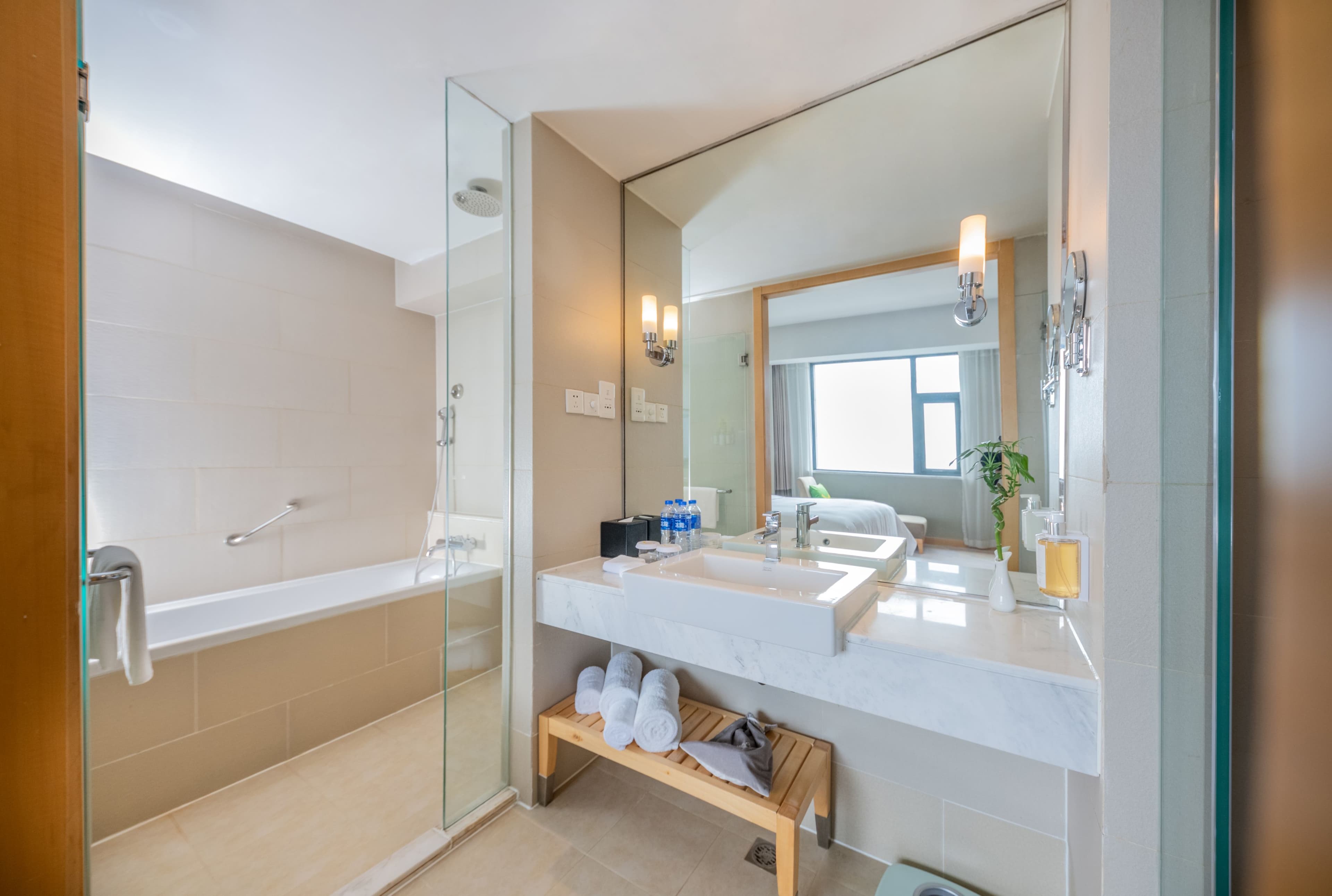 Holiday Inn Beijing Deshengmen — 24
