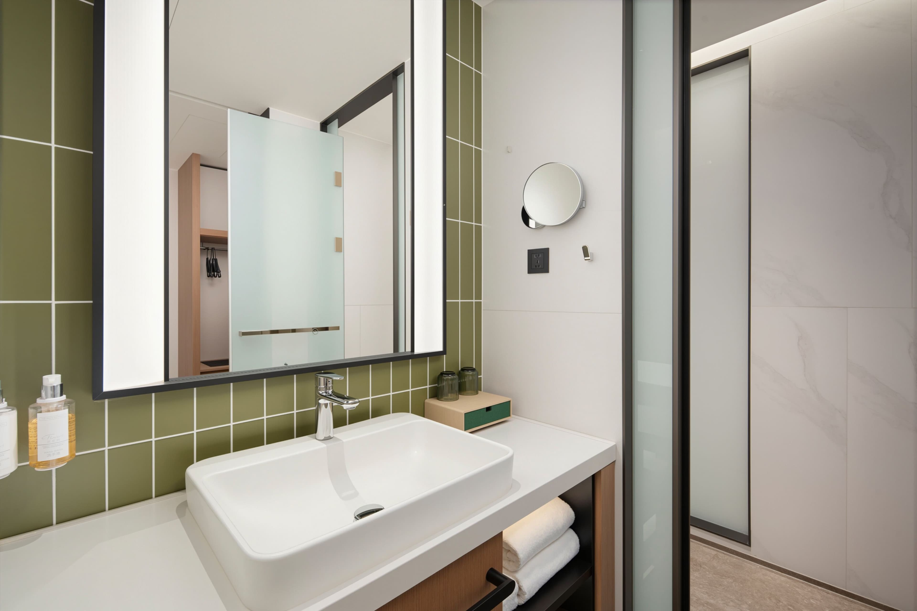 Standard Room - Image 7