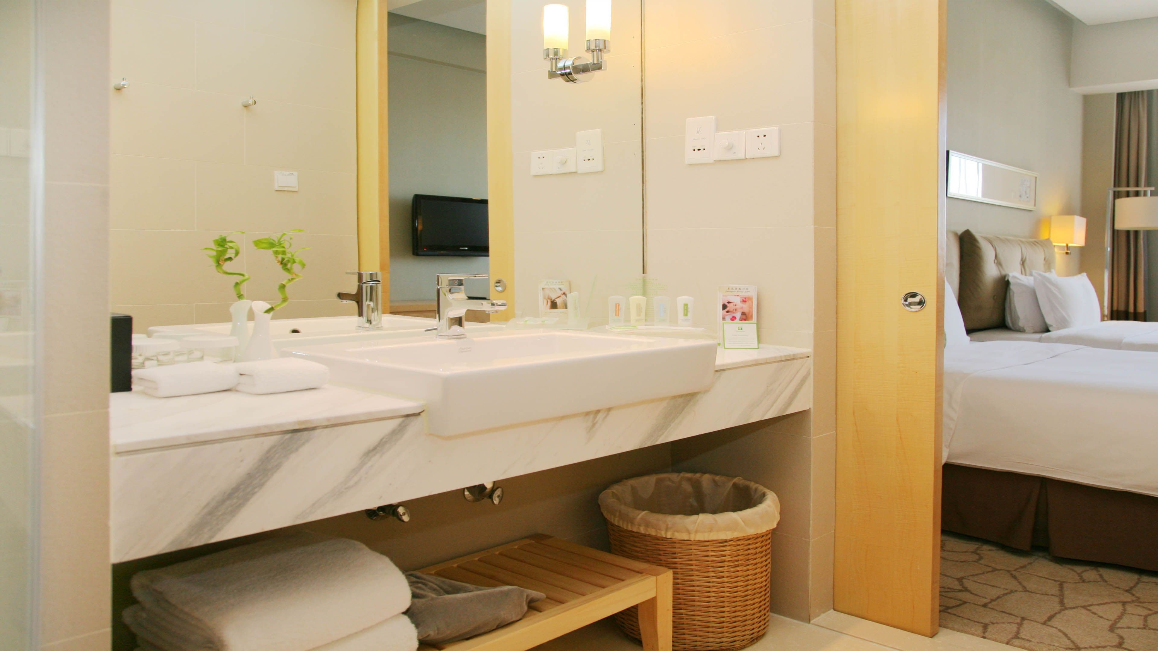 Holiday Inn Beijing Deshengmen — 6