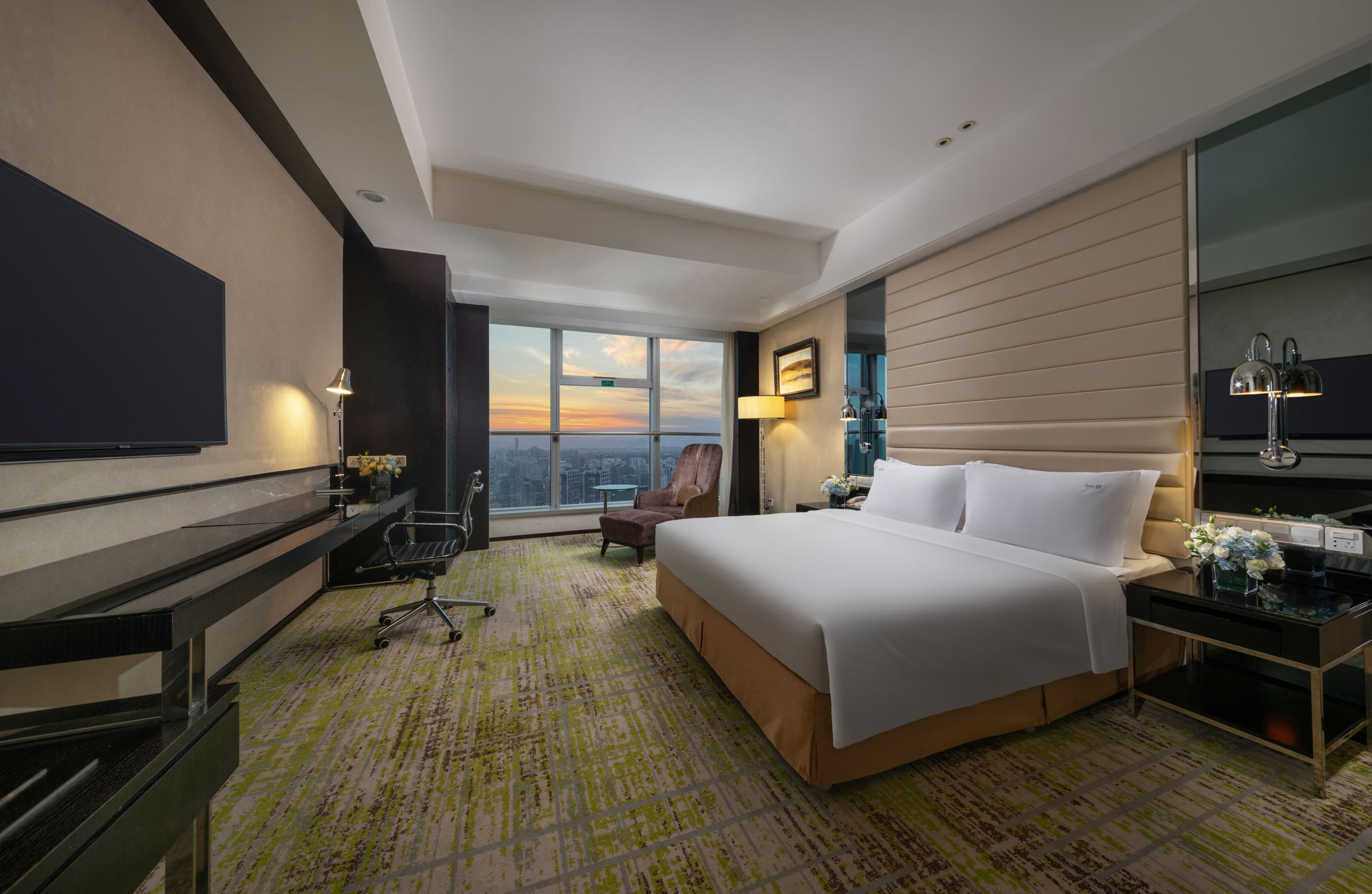 Holiday Inn Beijing Focus Square — 7