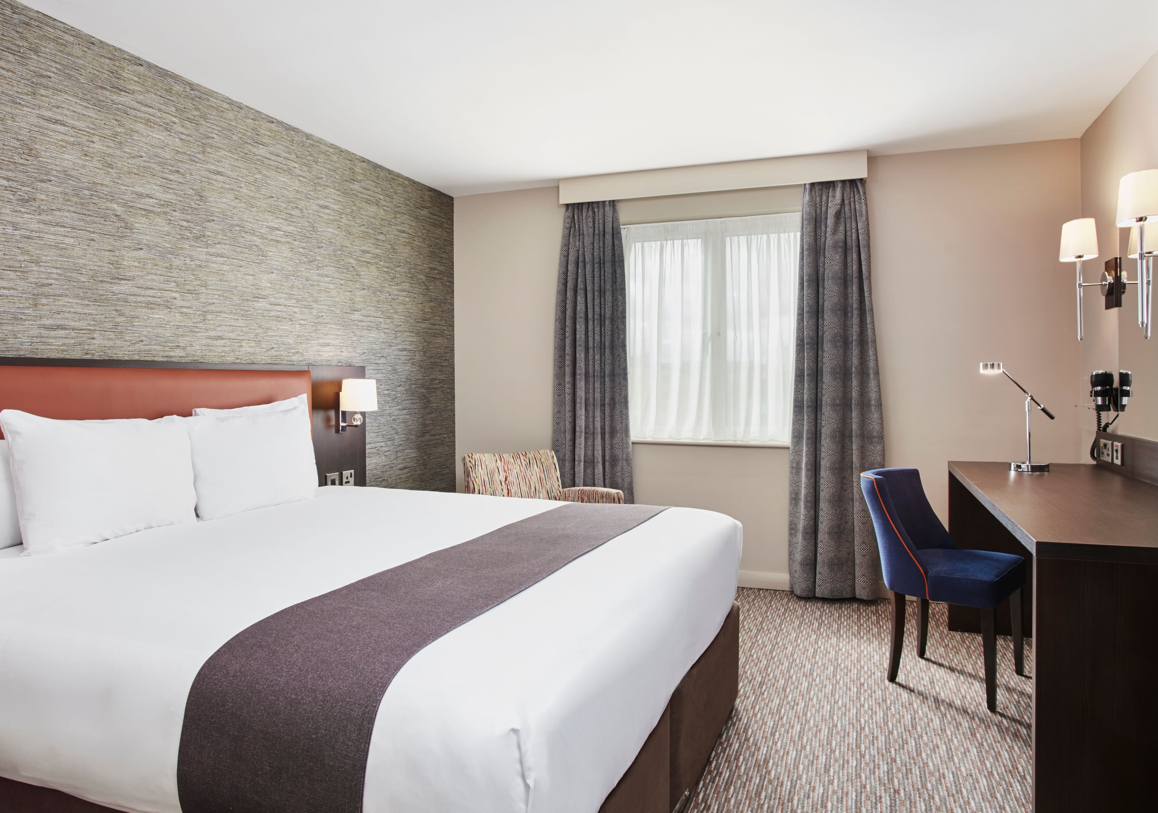 Holiday Inn Belfast City Centre - Image 4