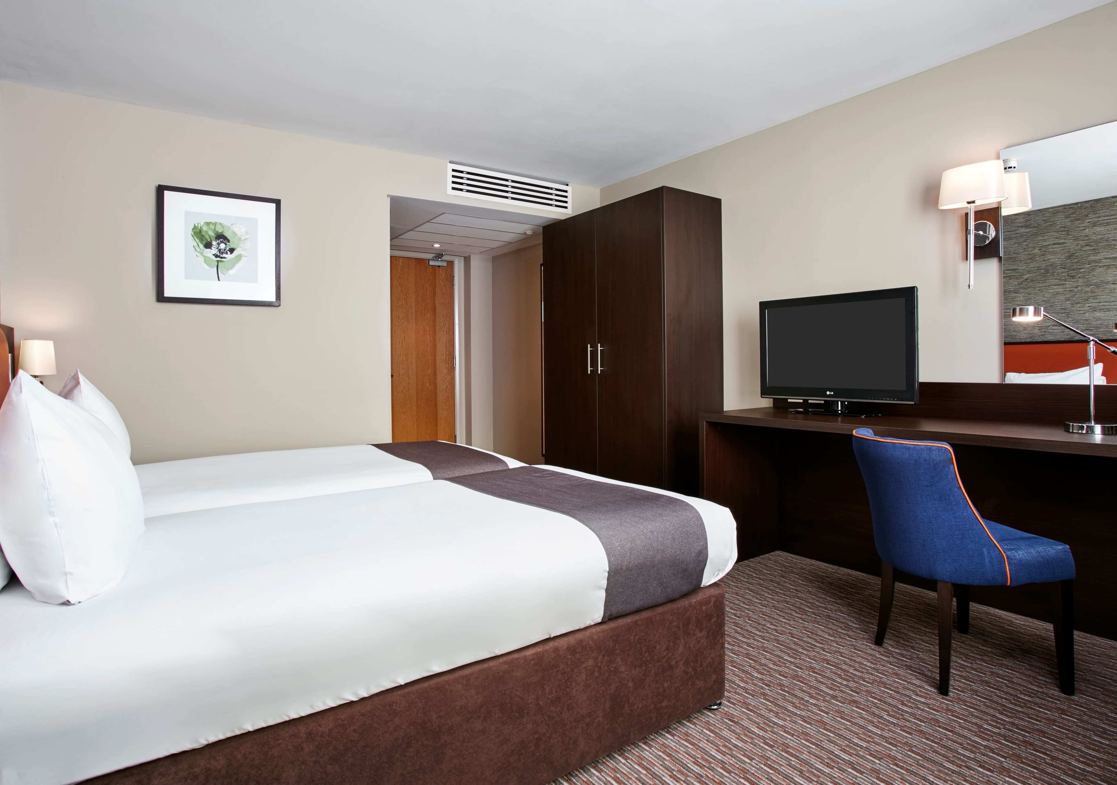Holiday Inn Belfast City Centre — 38