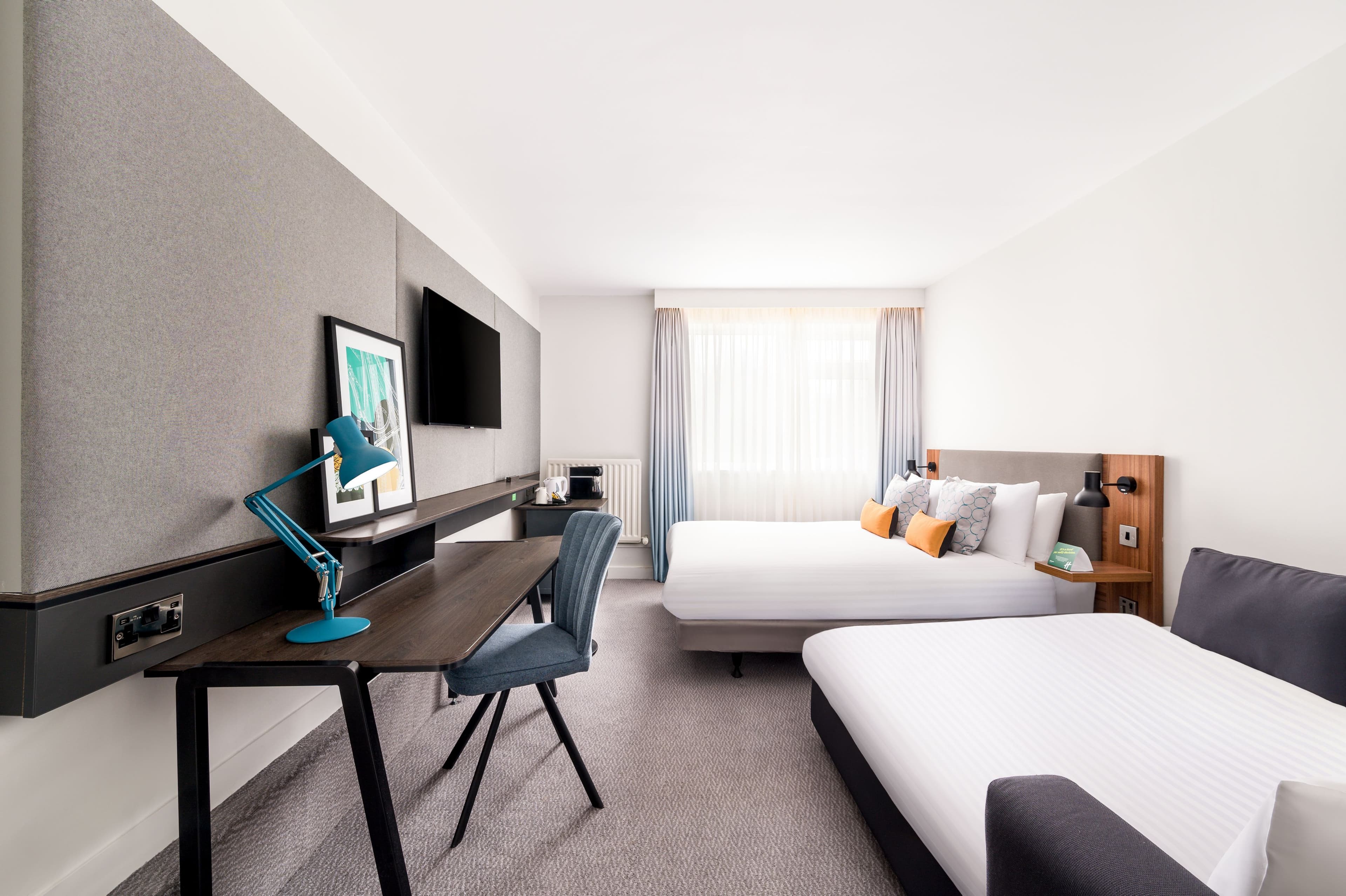 Holiday Inn Birmingham M6, Jct.7 — 12