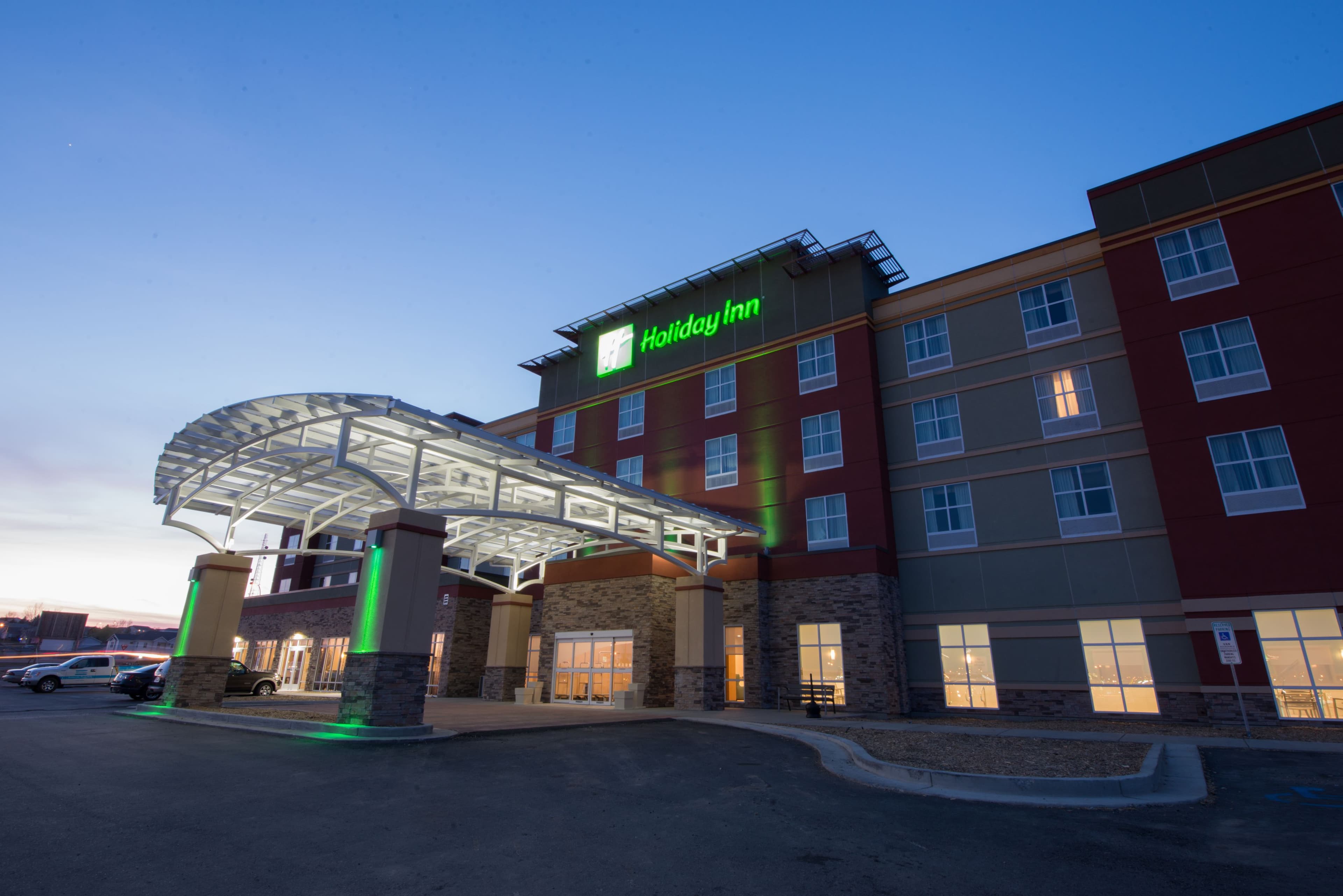 Holiday Inn Bismarck - Image 1