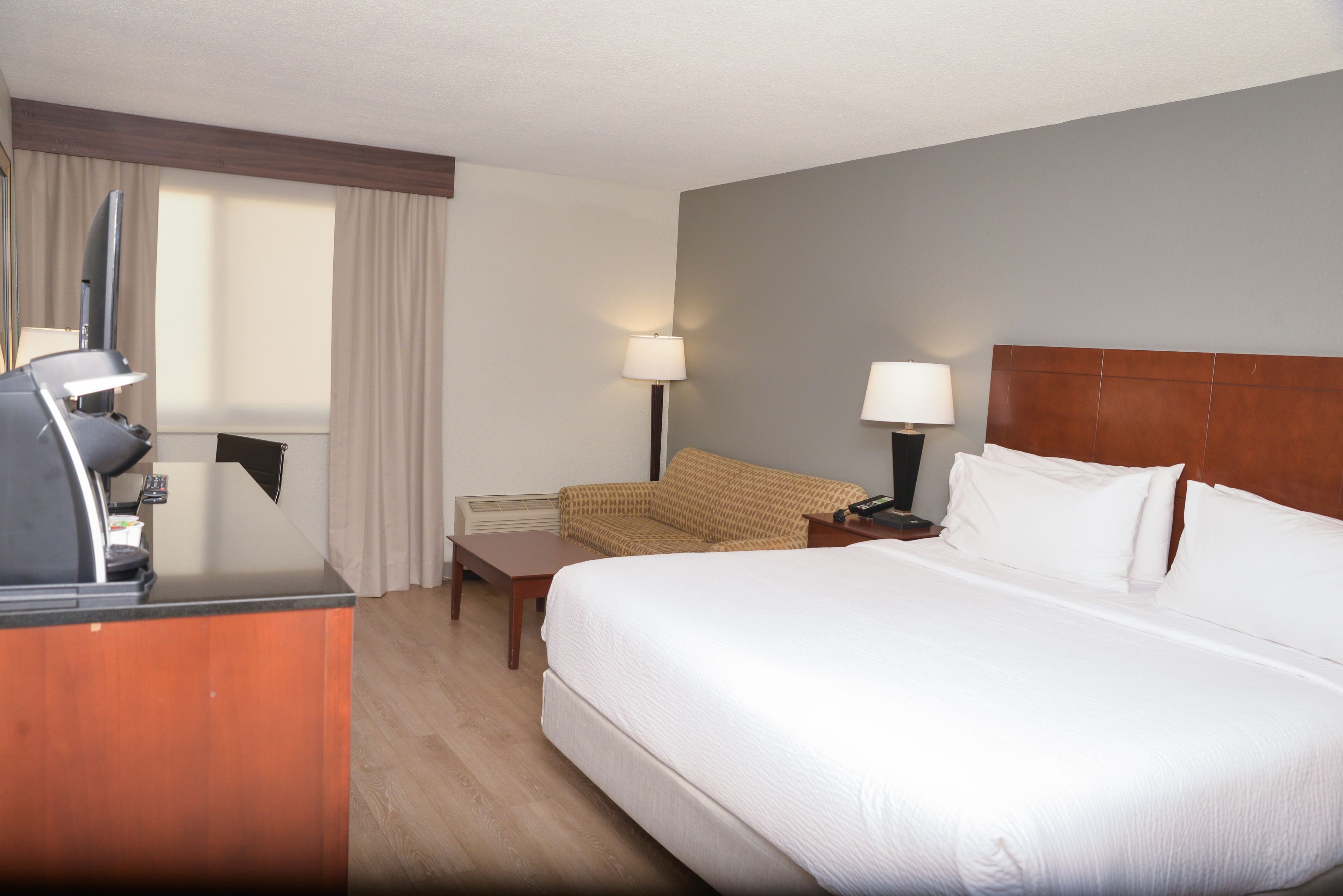 Holiday Inn Blmgtn Arpt South - Mall Area — 7