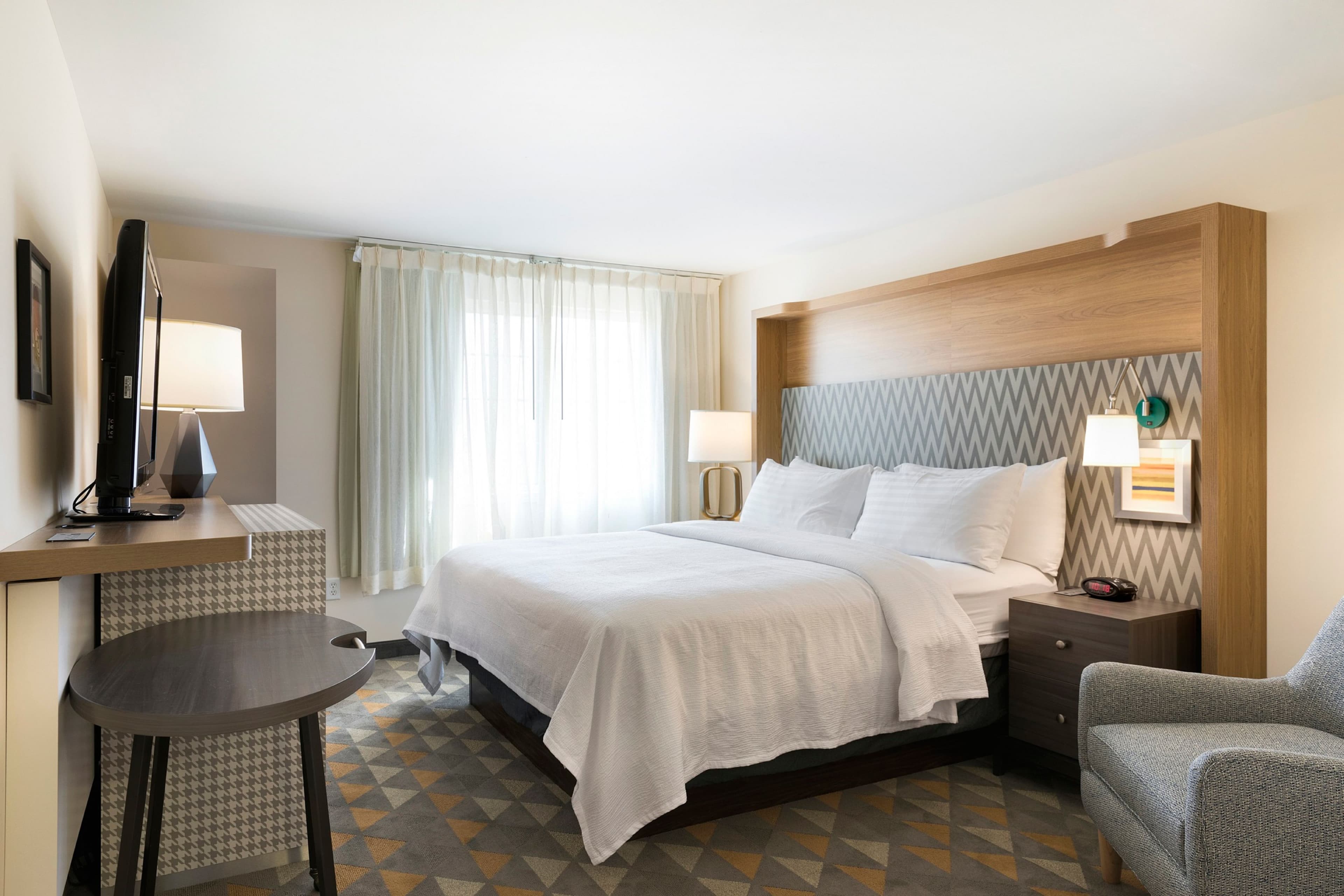 Holiday Inn Bloomington W MSP Airport Area — 12