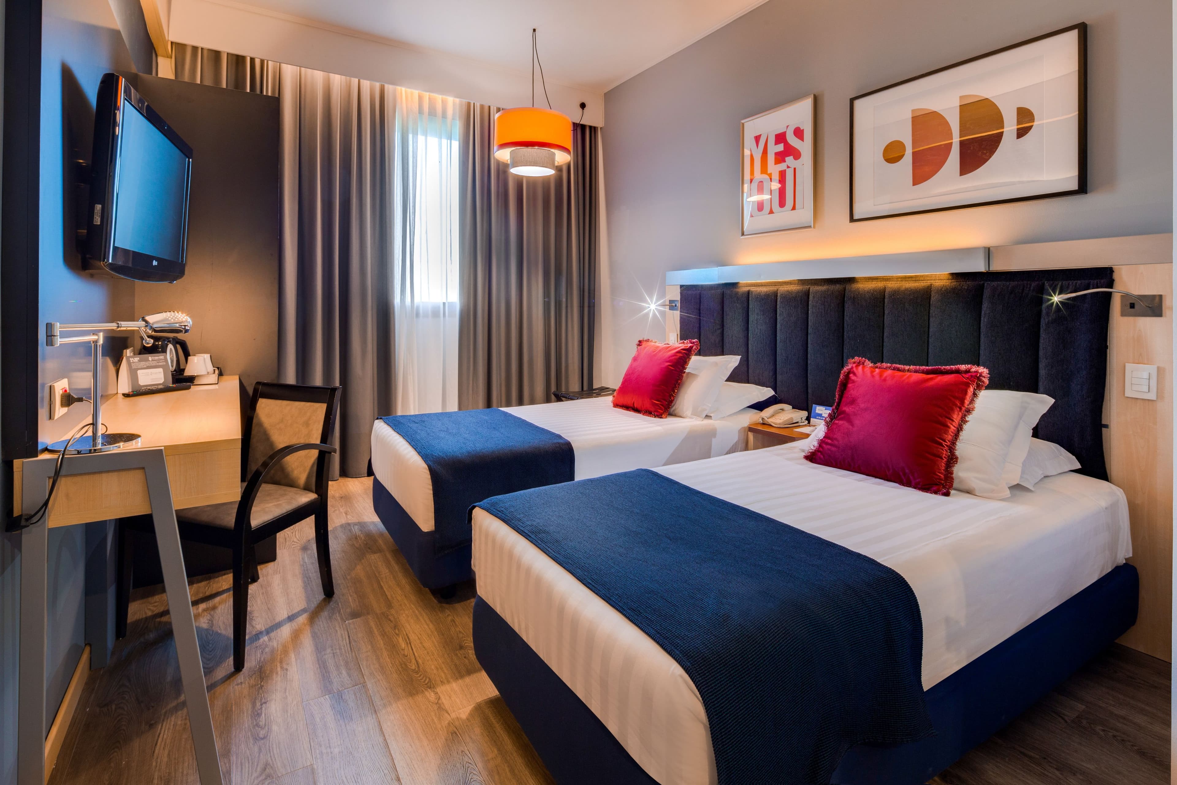 Holiday Inn Bologna - Fiera - Image 2