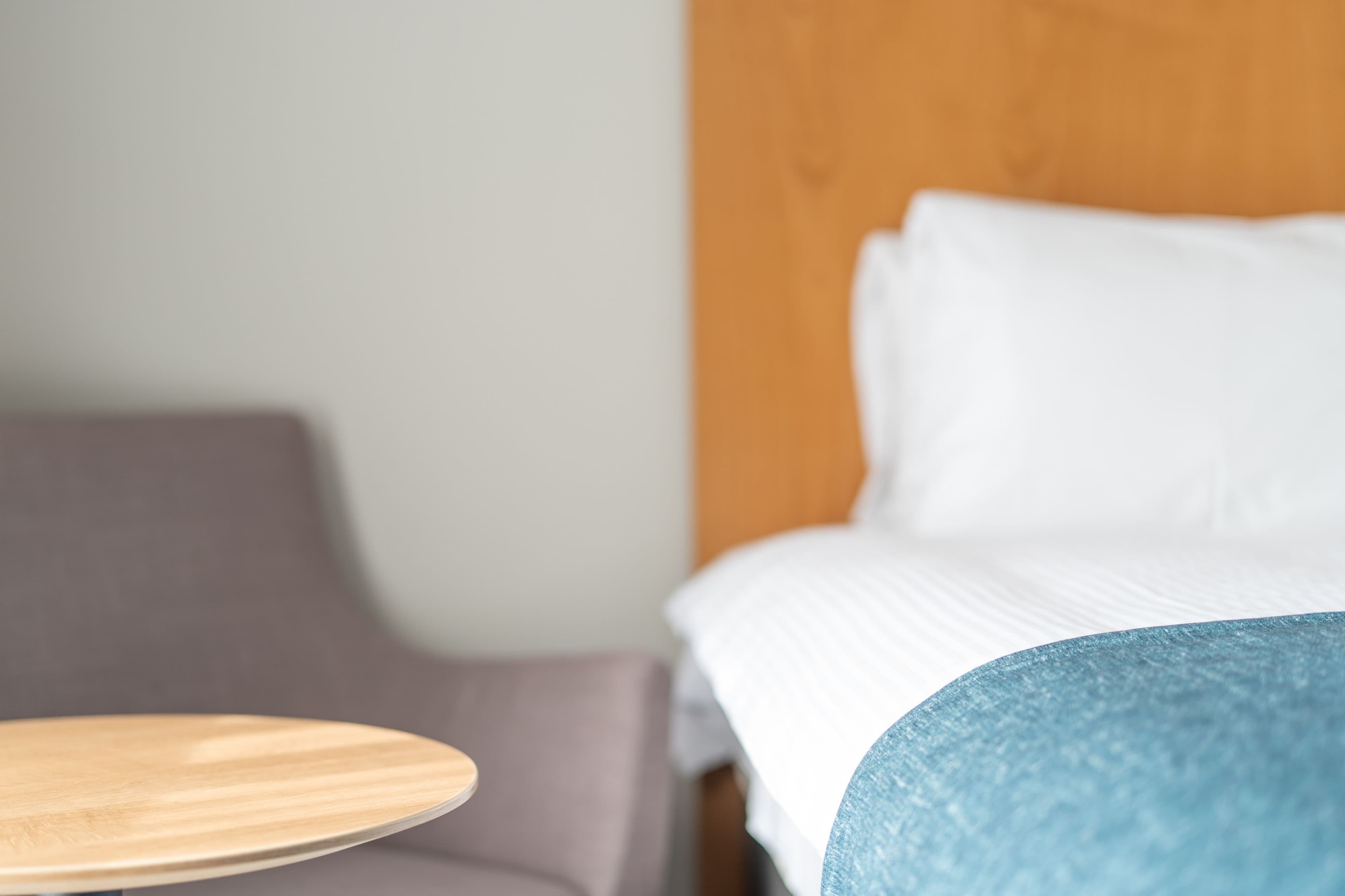 Holiday Inn Bournemouth - Image 2