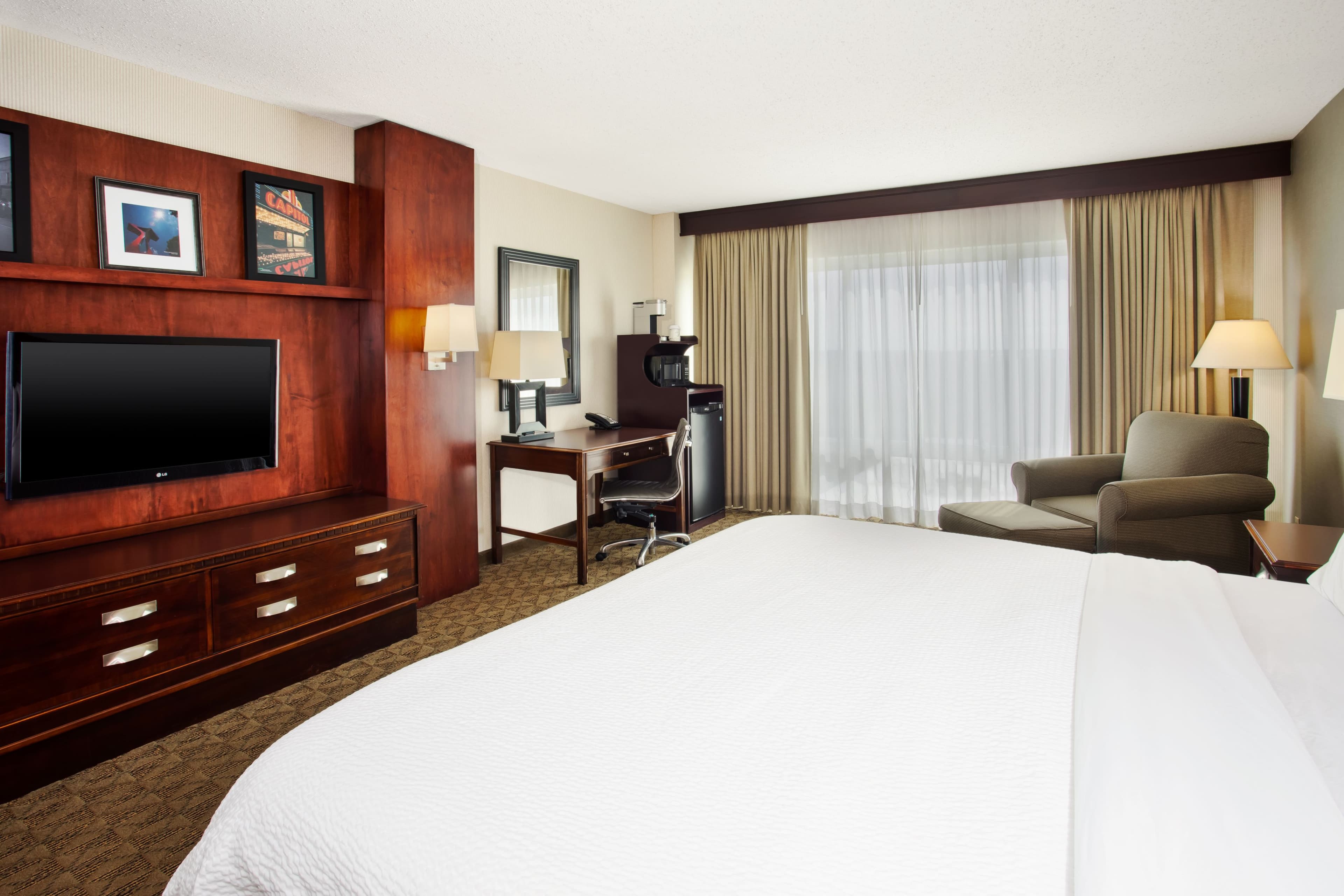 Holiday Inn University Plaza-Bowling Green - Image 4