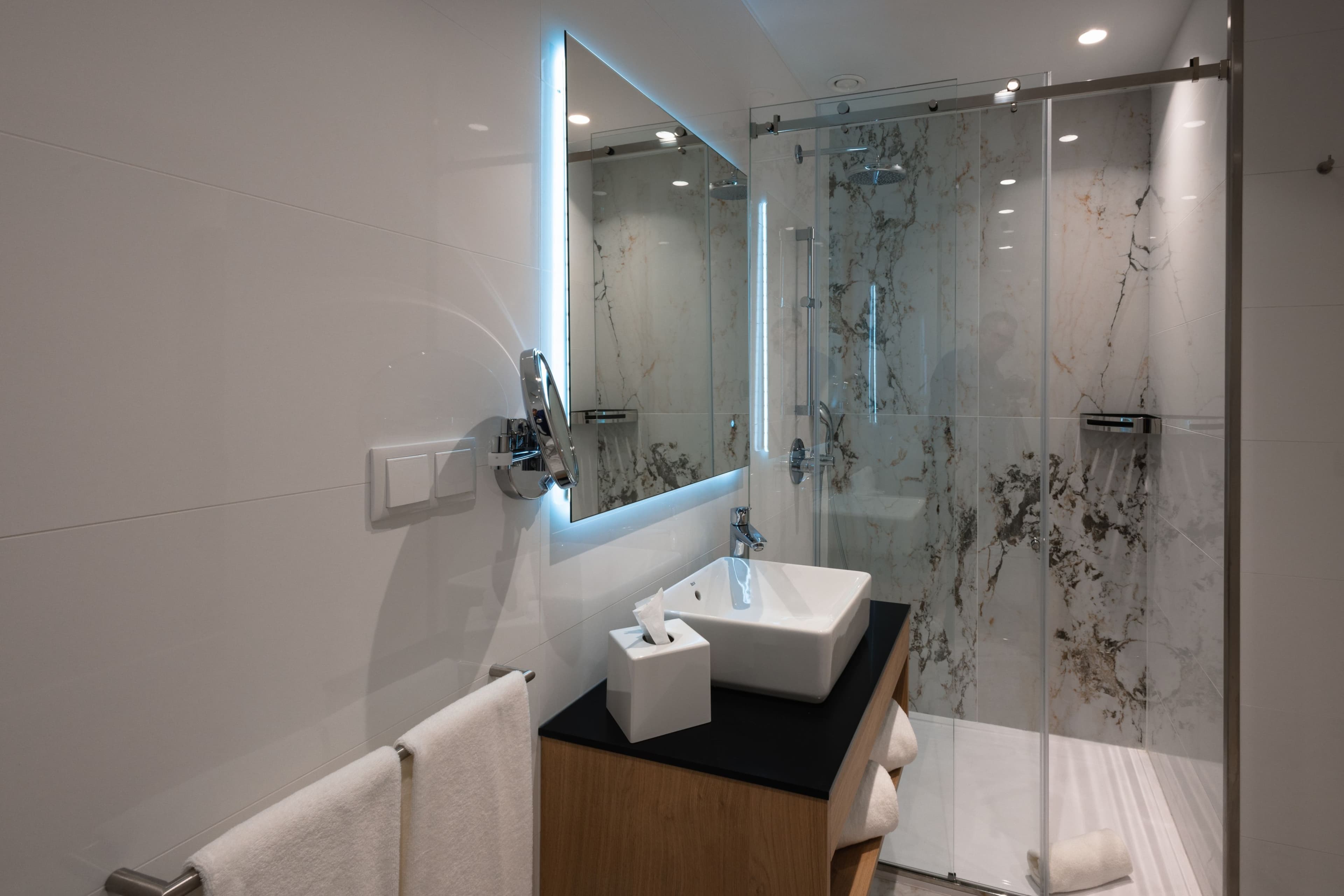 Standard Room - Image 7