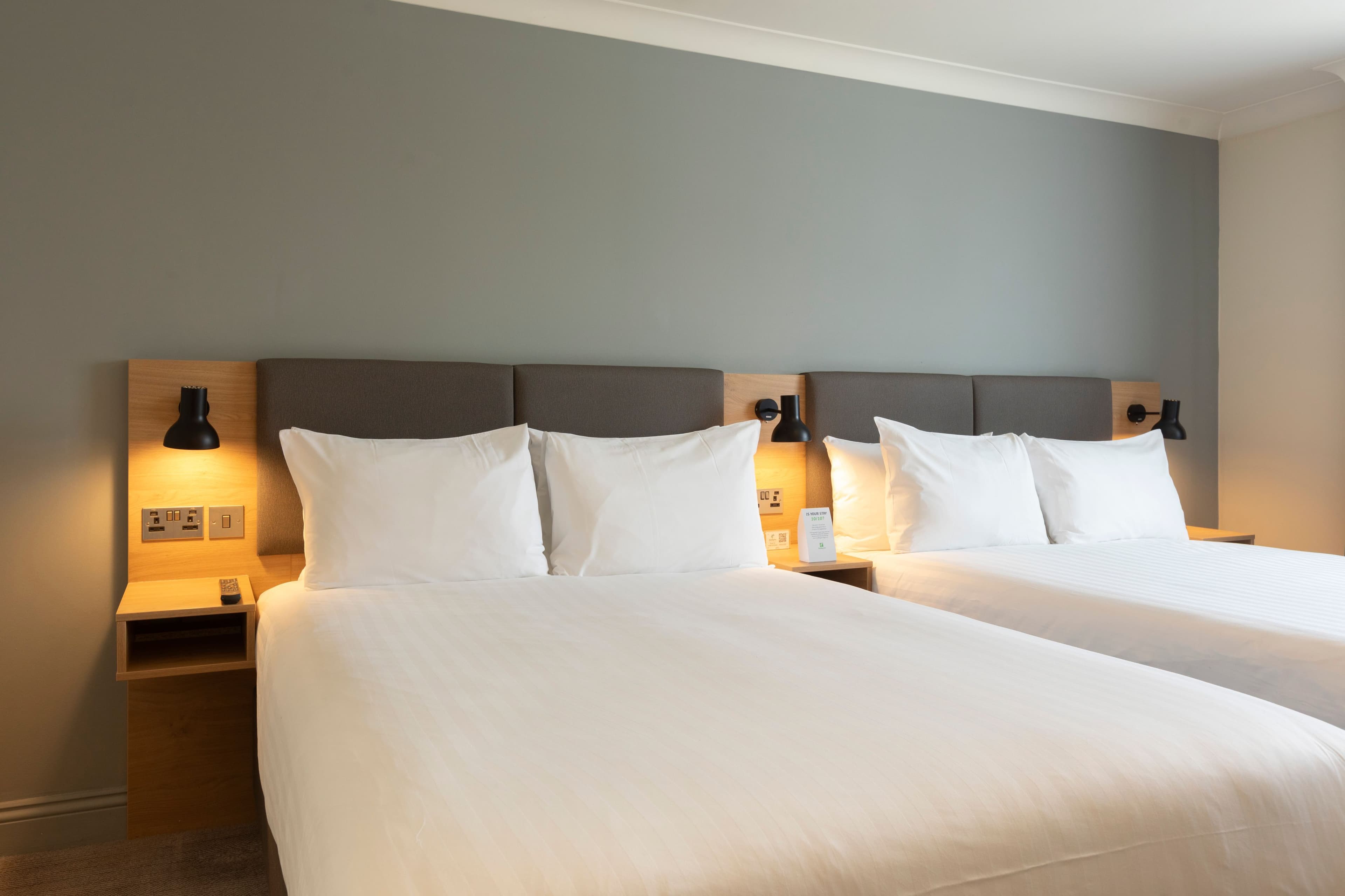 Holiday Inn Brentwood M25, Jct.28 — 14