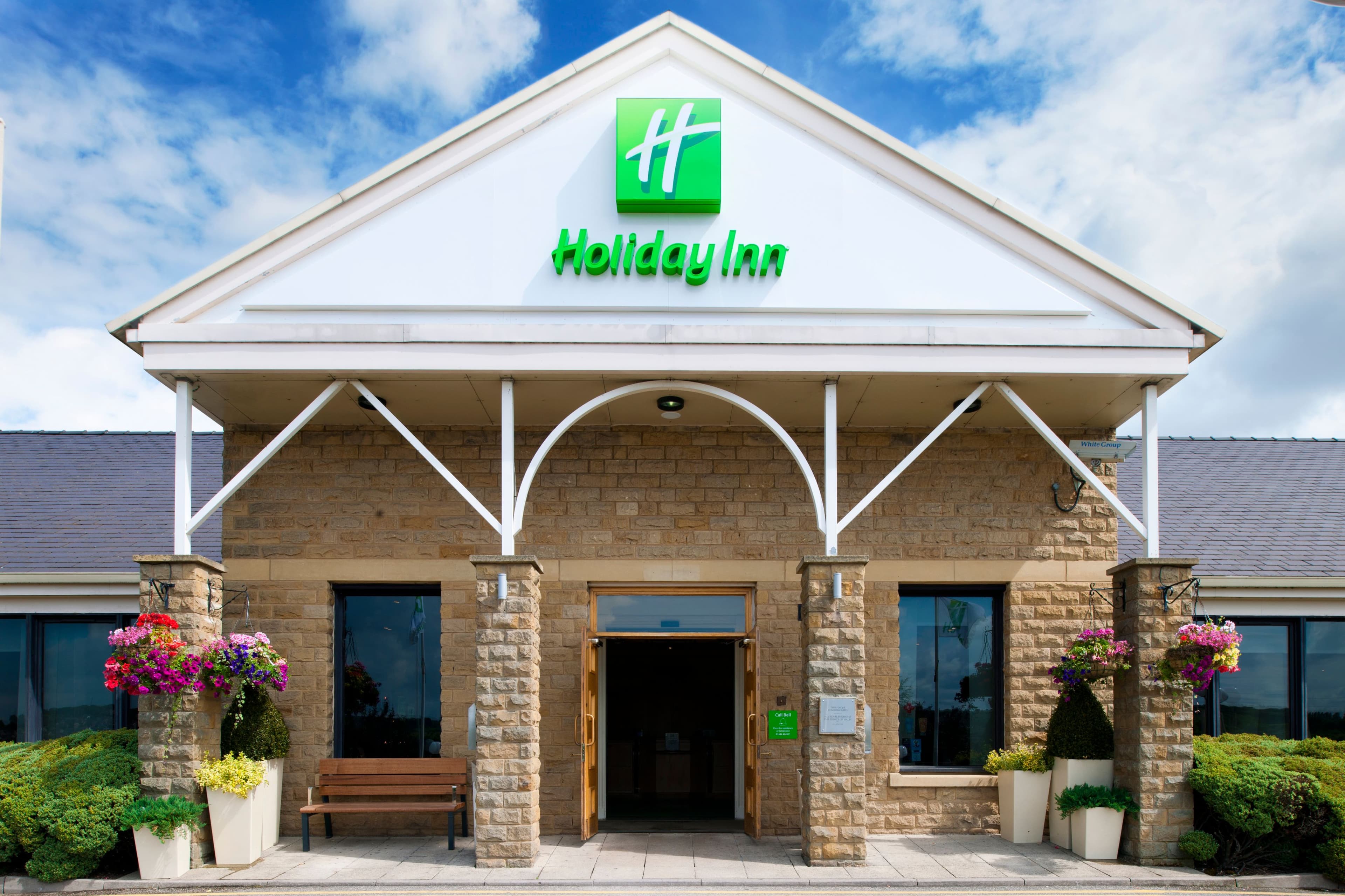 Holiday Inn Leeds - Brighouse - Image 1
