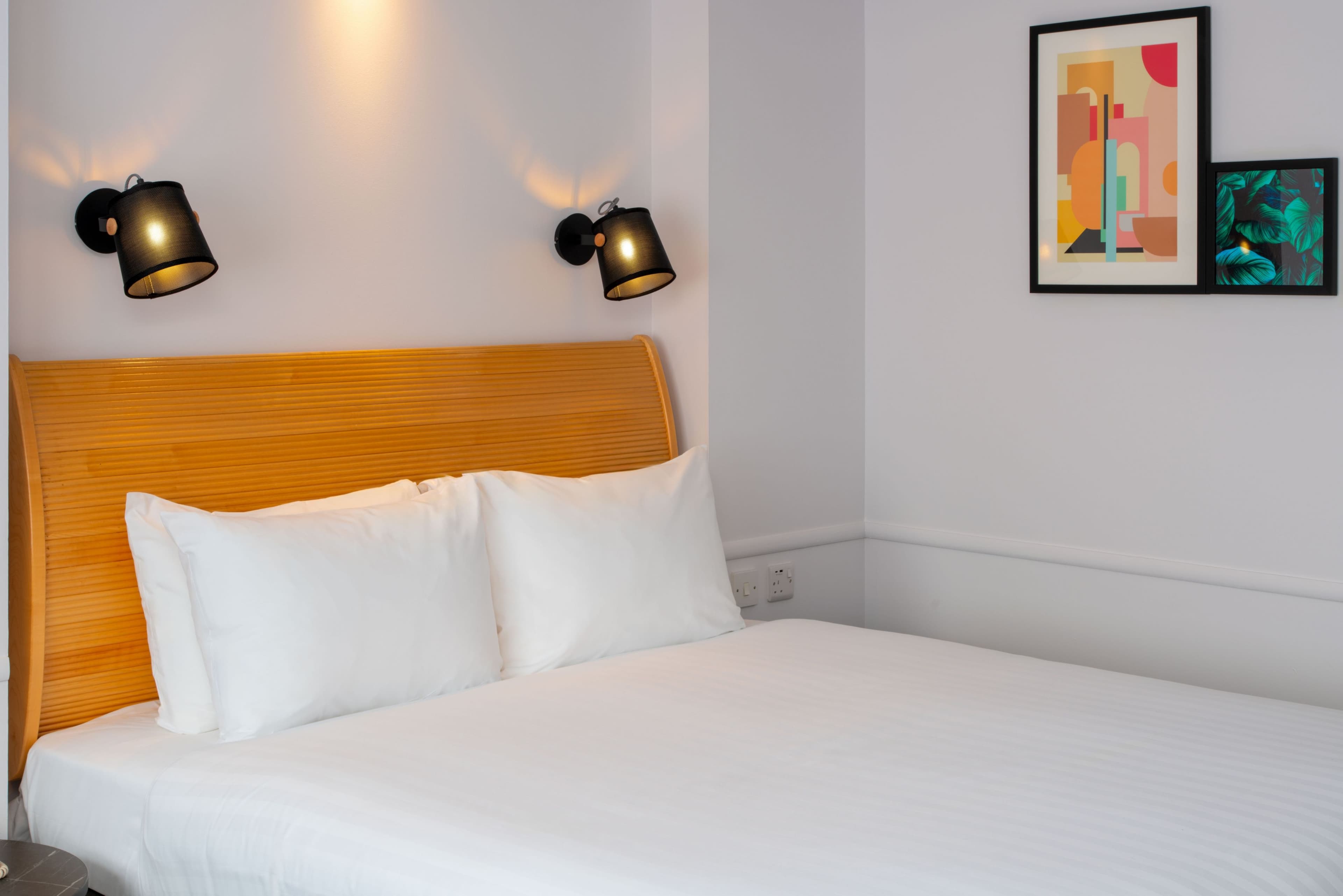 Holiday Inn Bristol - Filton - Image 5