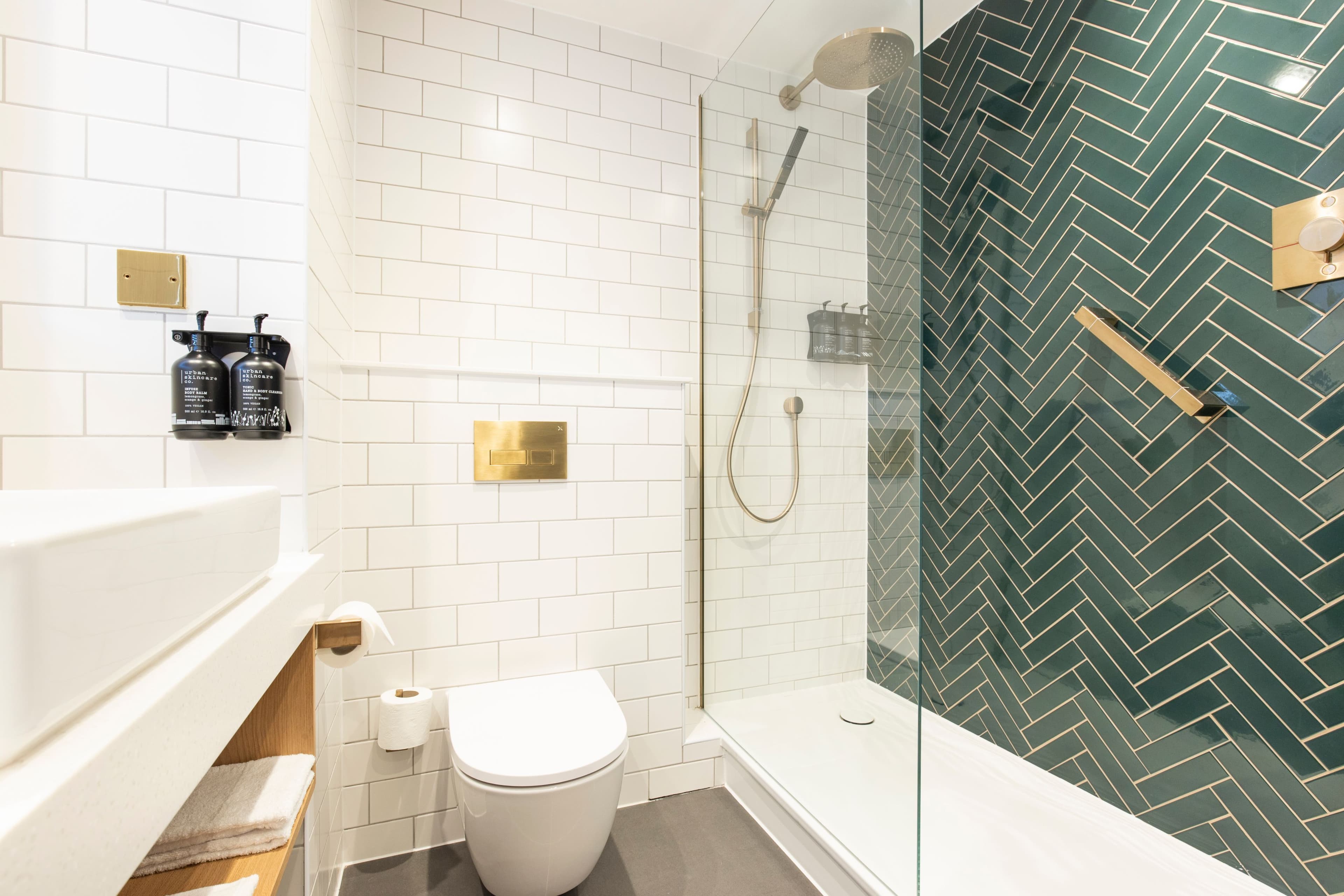 Holiday Inn Bristol Airport — 27