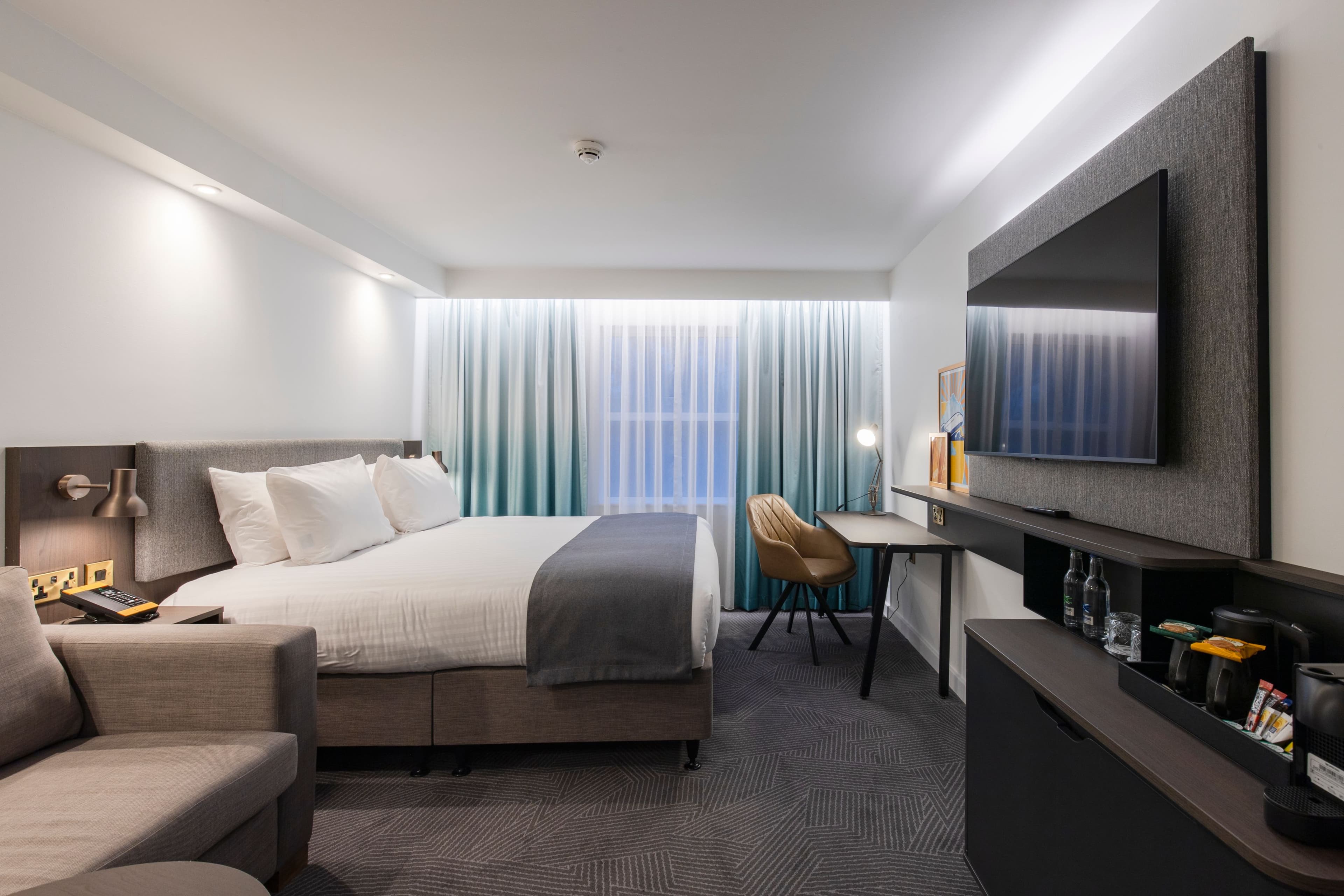 Holiday Inn Bristol Airport — 24