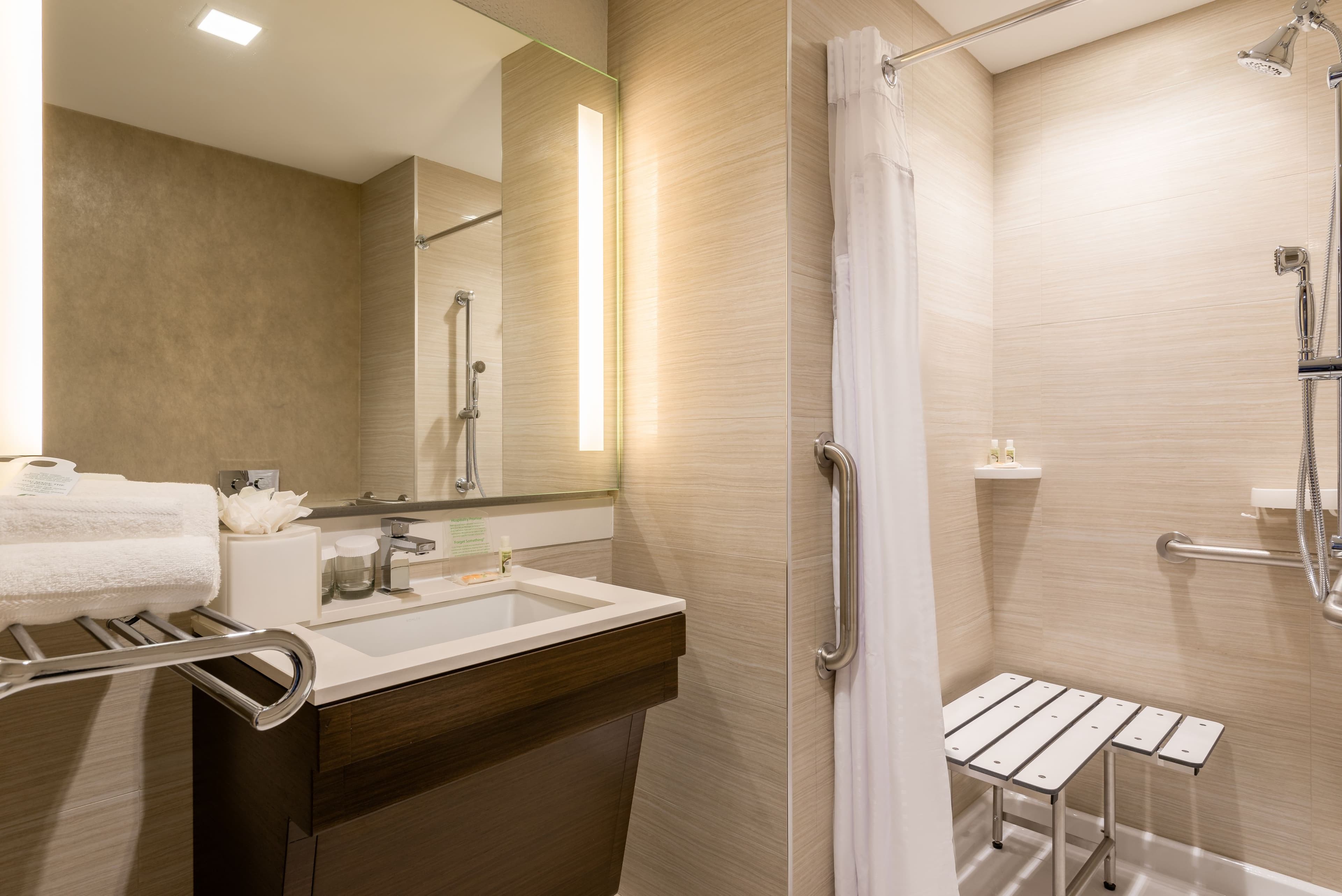 Holiday Inn Brooklyn Downtown — 8