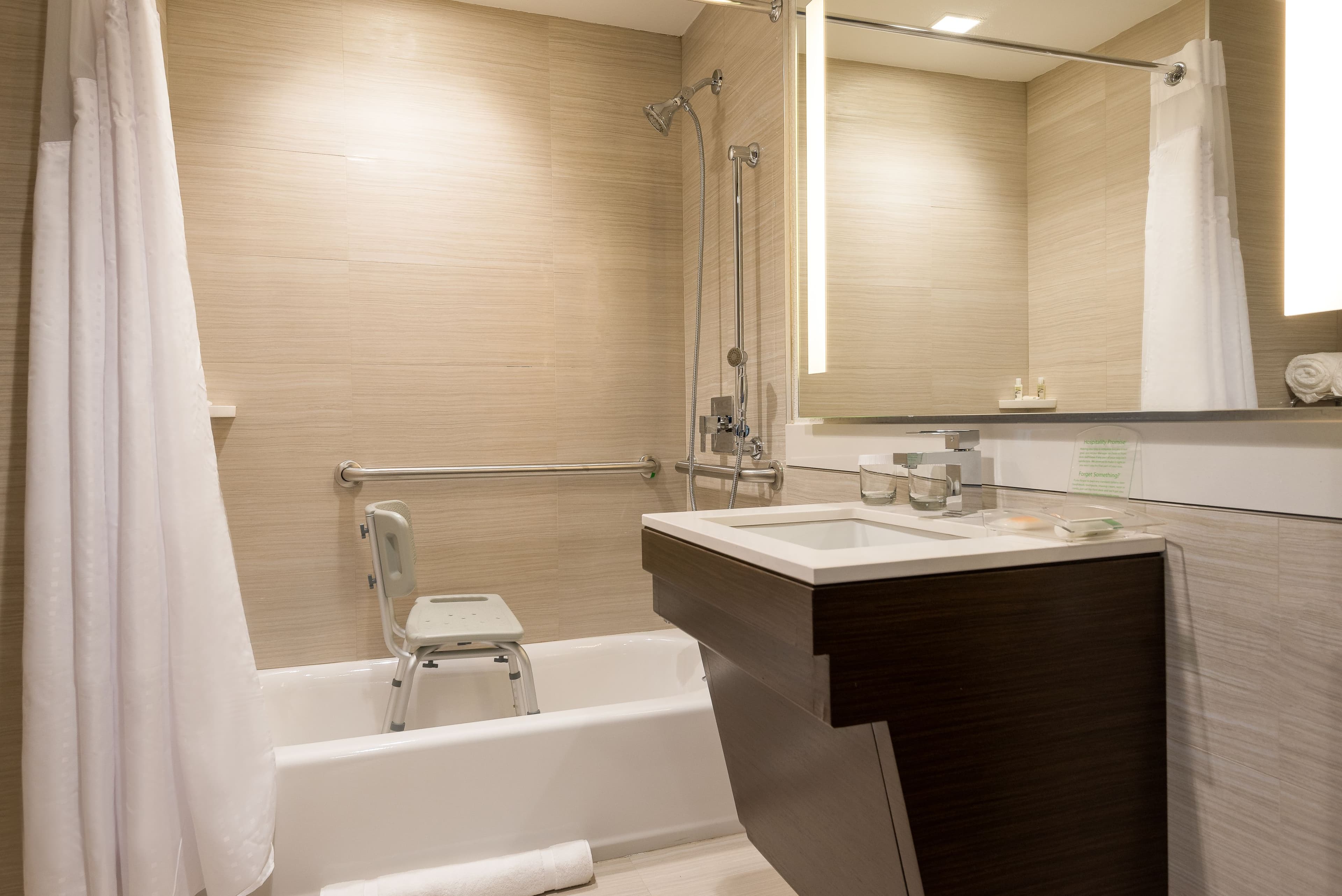 Holiday Inn Brooklyn Downtown — 13