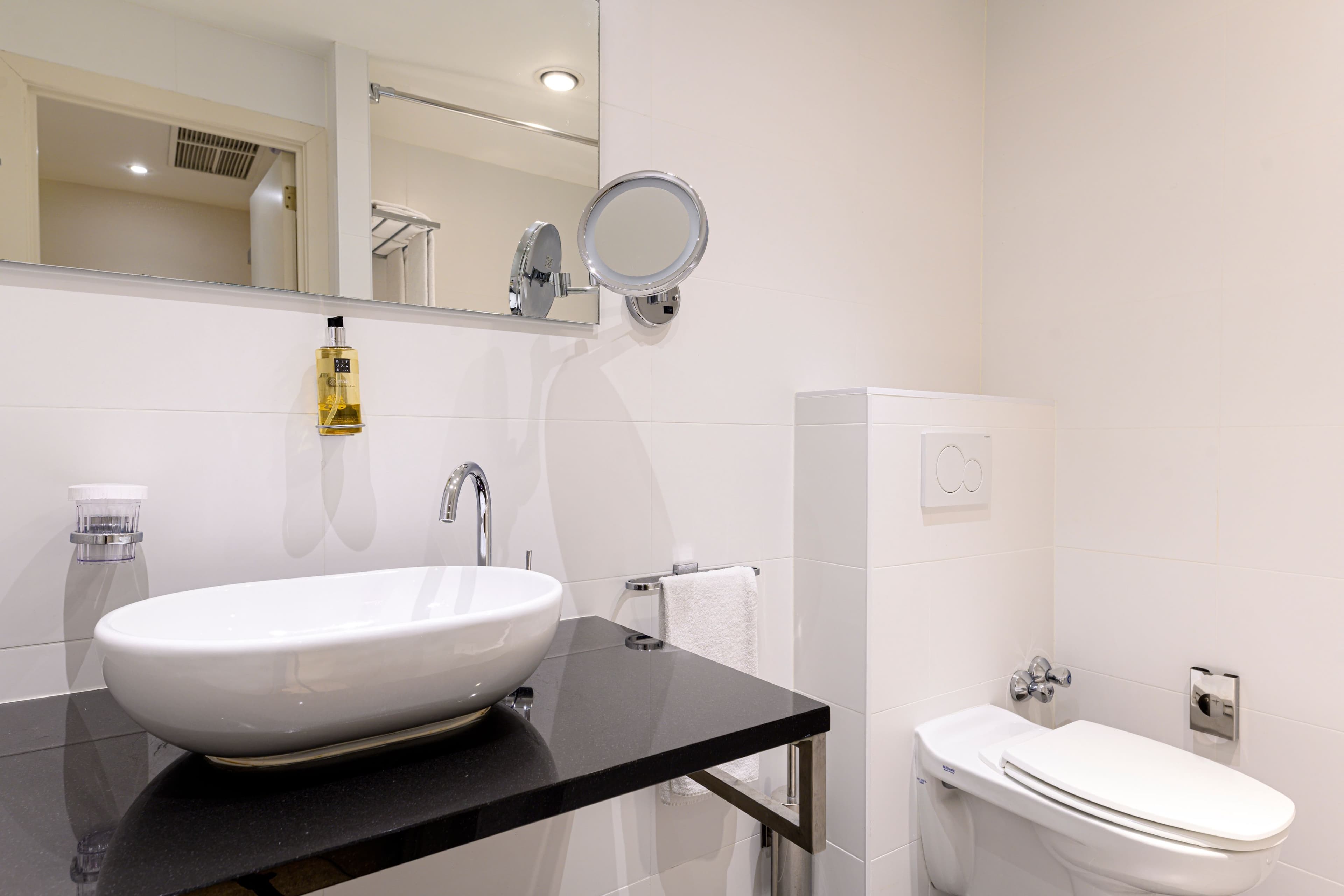 Standard Room - Image 2