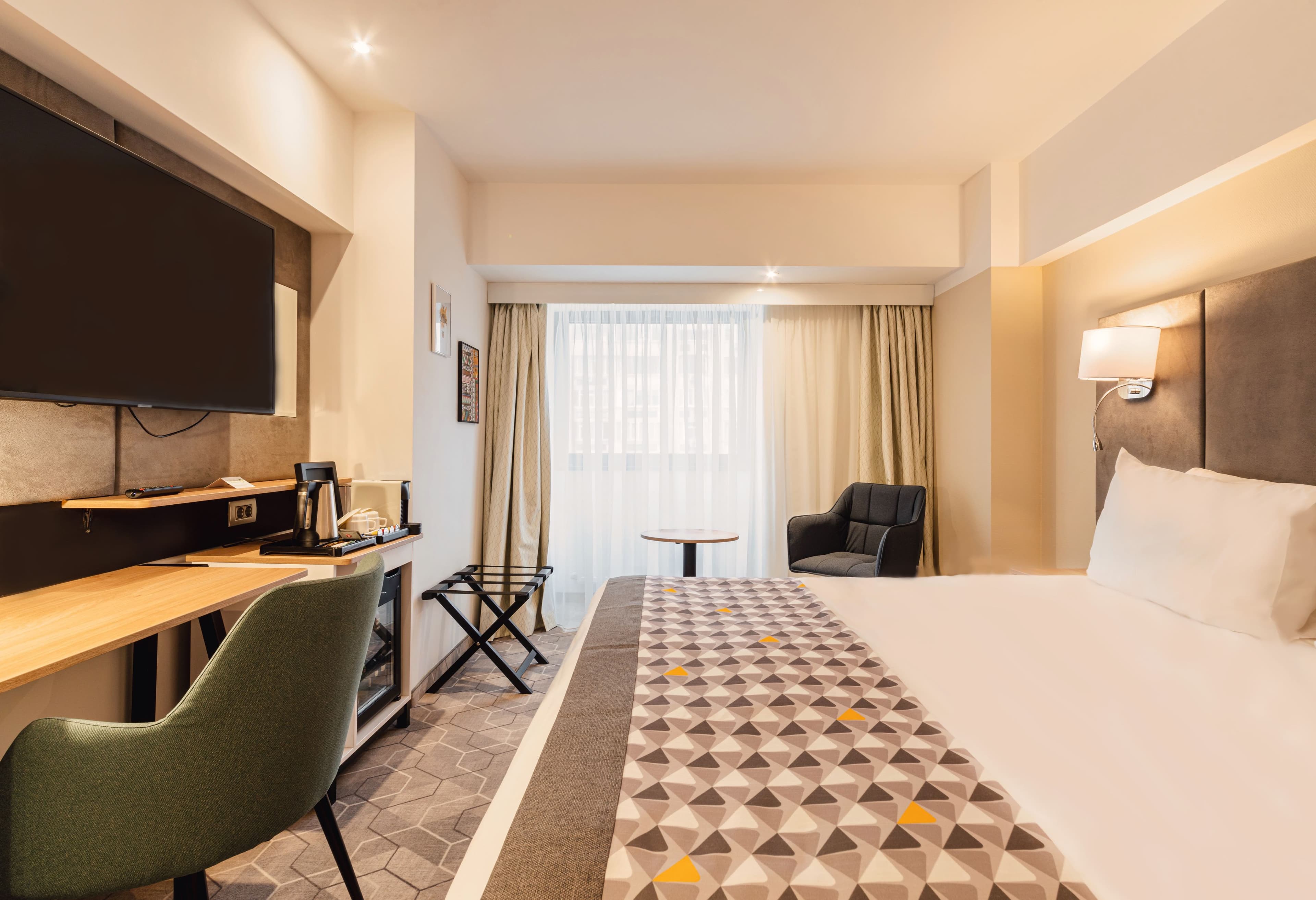 Holiday Inn Bucharest - Times — 8