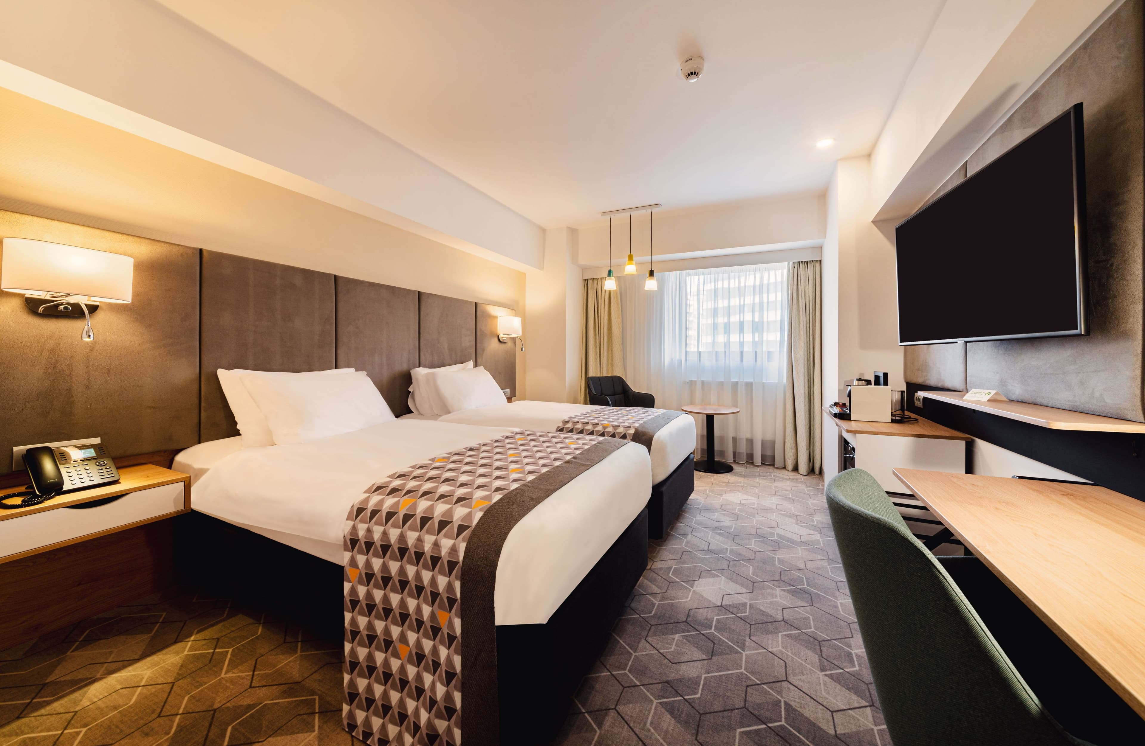 Holiday Inn Bucharest - Times - Image 2