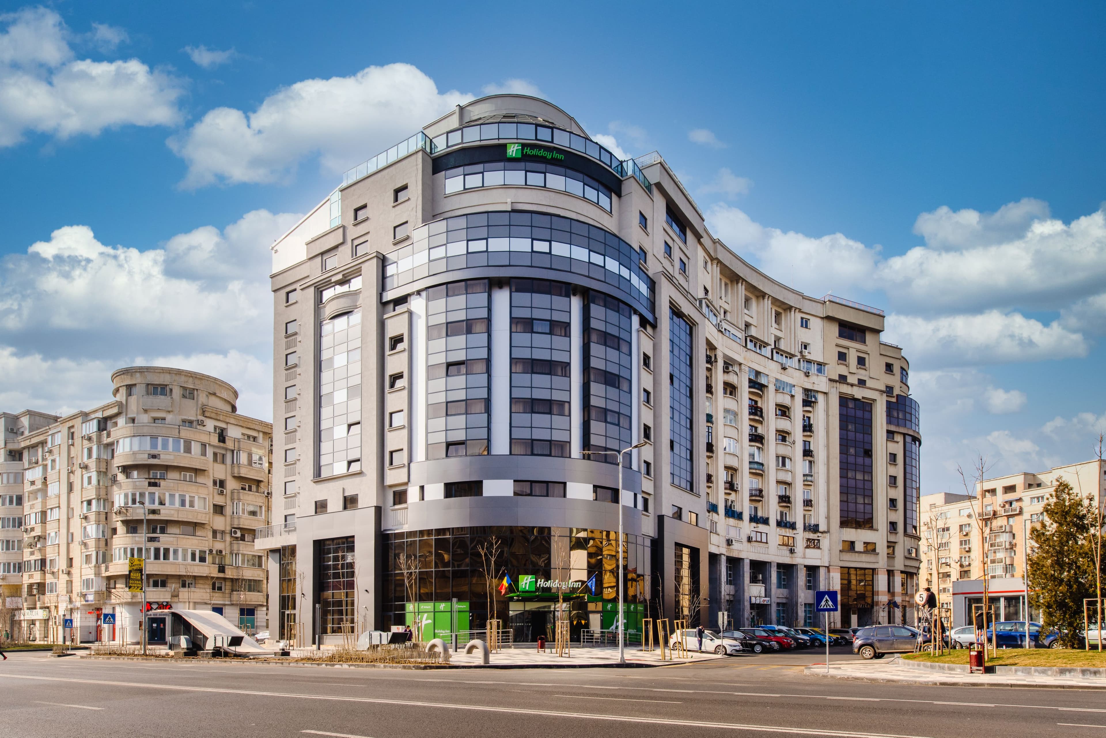 Holiday Inn Bucharest - Times - Image 1