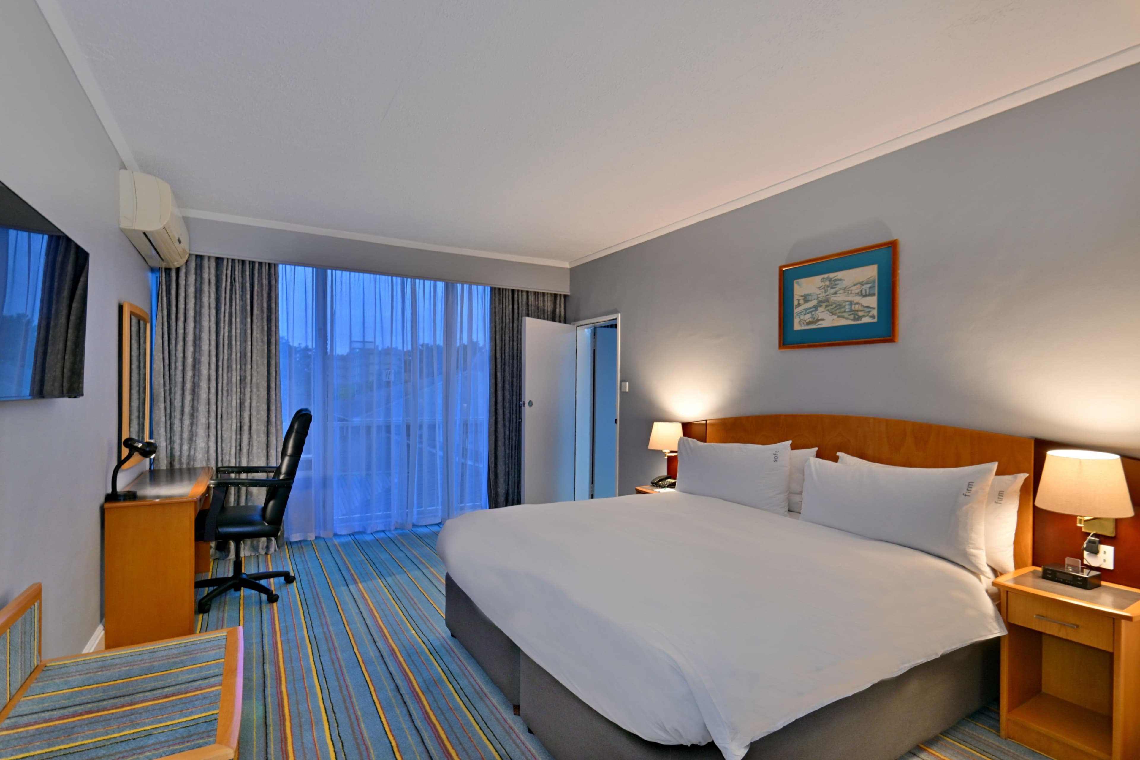 Holiday Inn Bulawayo — 11