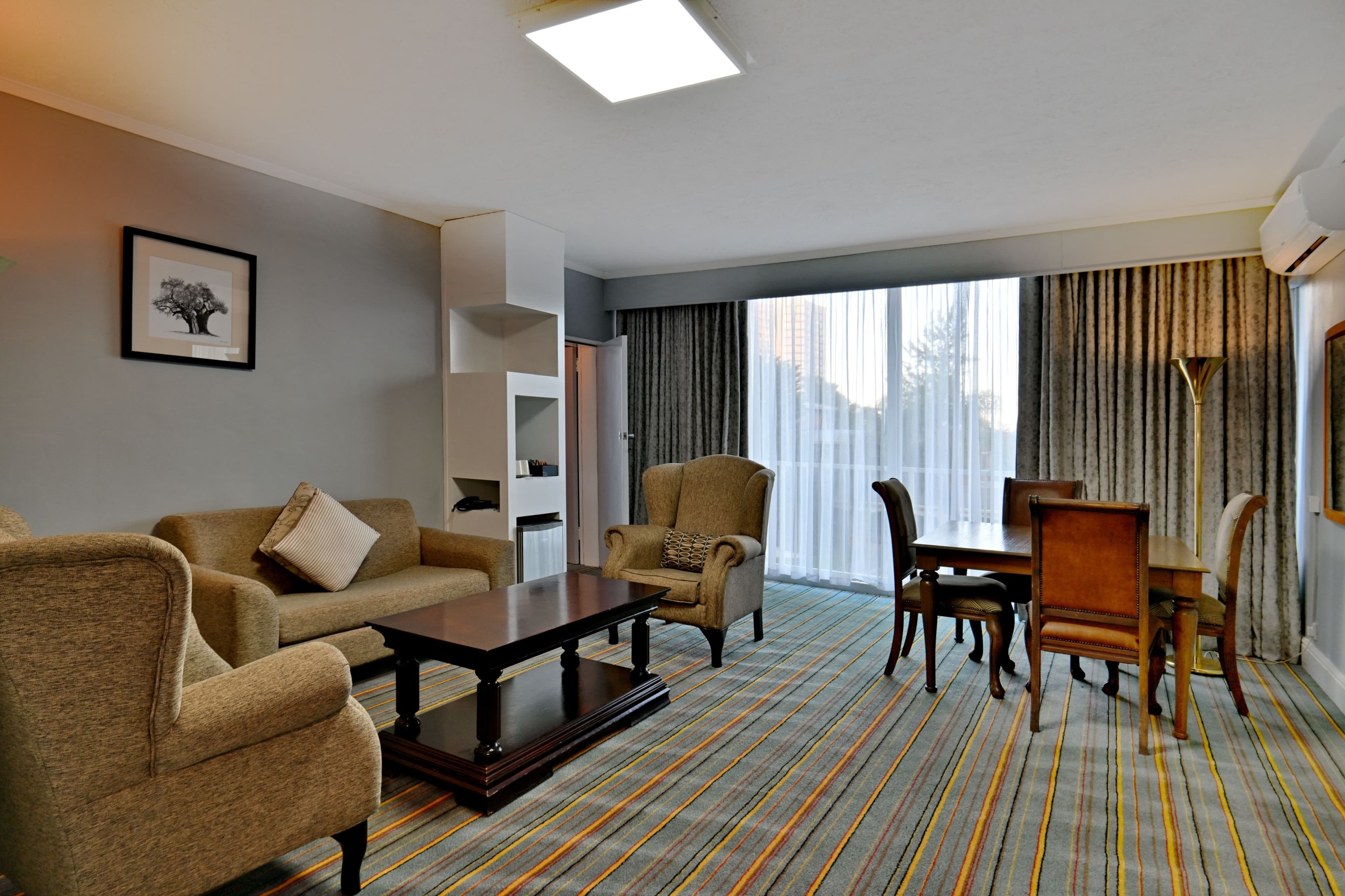 Holiday Inn Bulawayo — 75