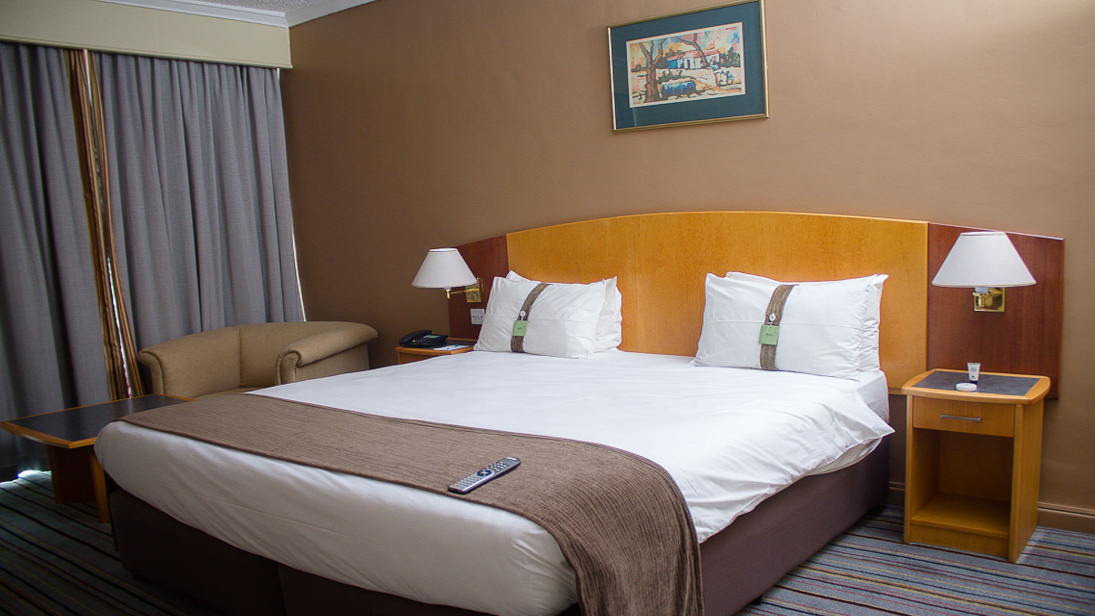Holiday Inn Bulawayo — 7